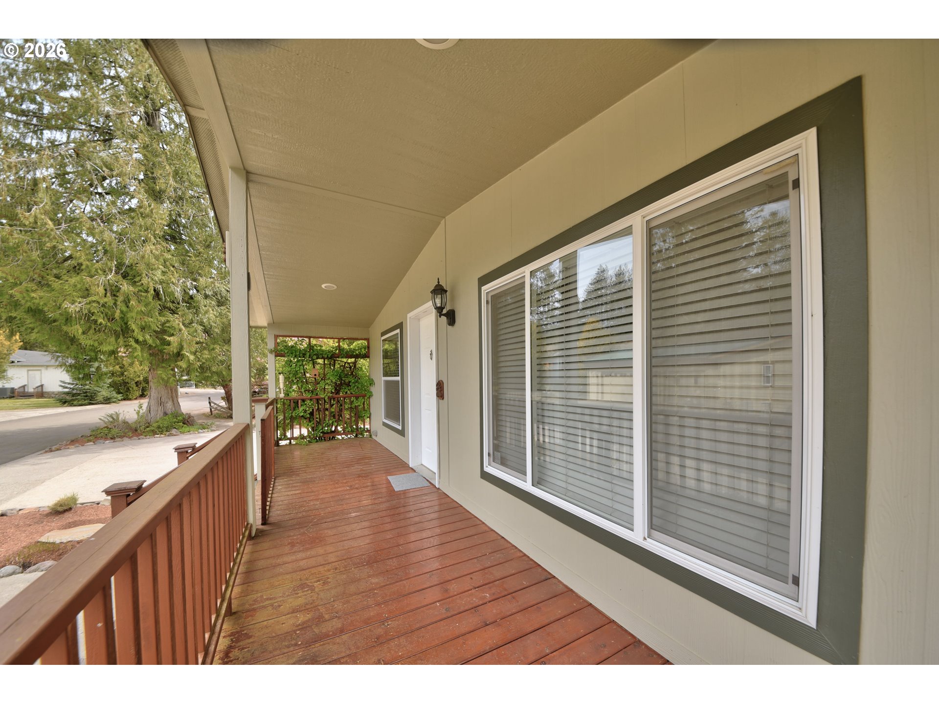 68943 E Cedar Hill Loop Property Photo 3