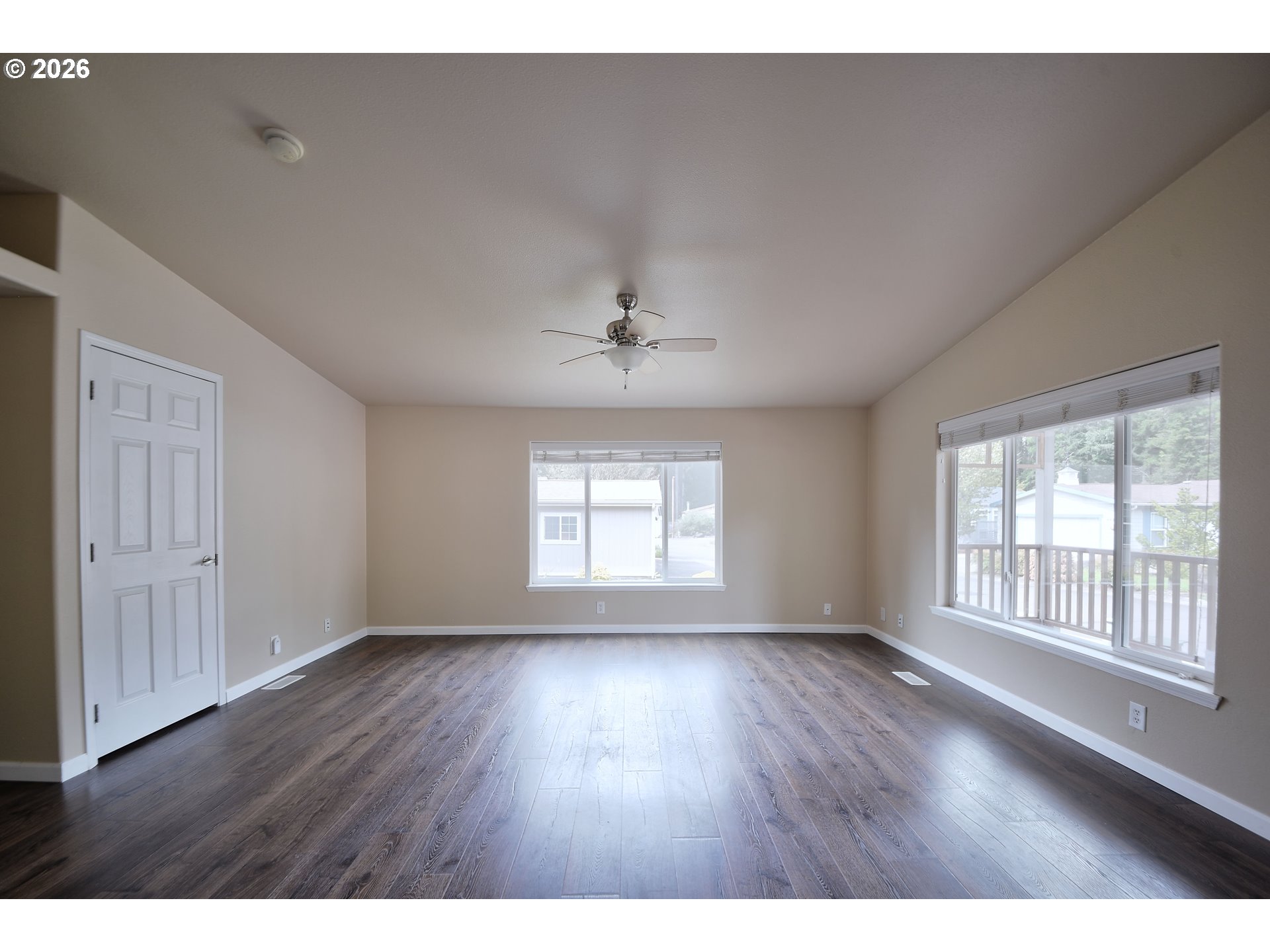 68943 E Cedar Hill Loop Property Photo 4