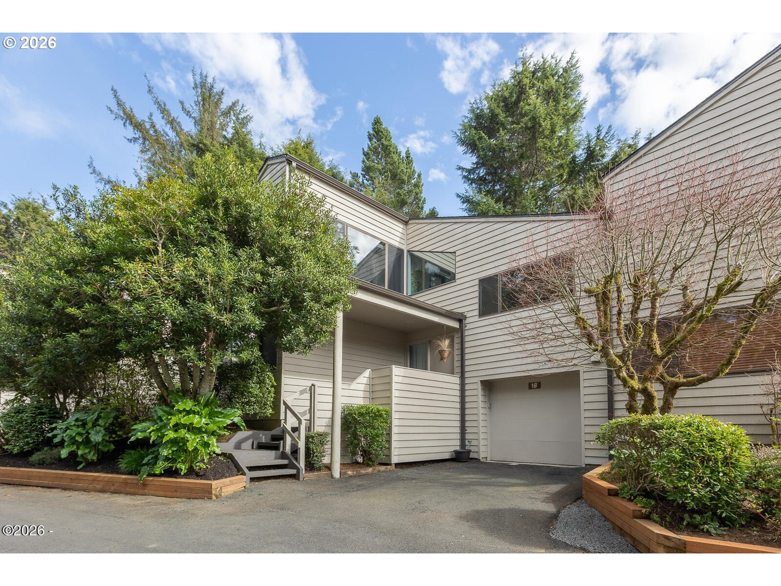 600 Island Dr 18 Property Photo 1