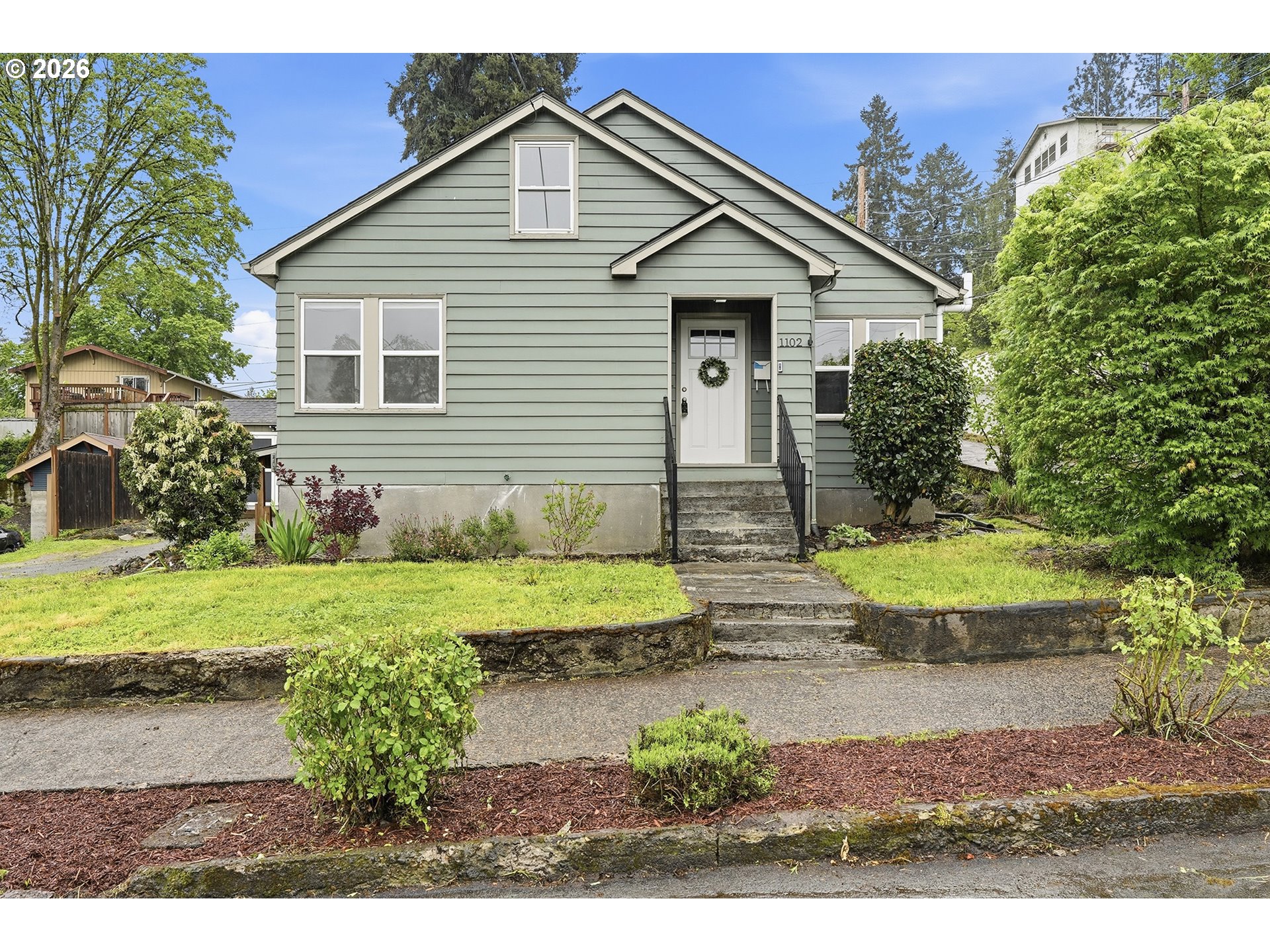 1102 Center St Property Photo 1
