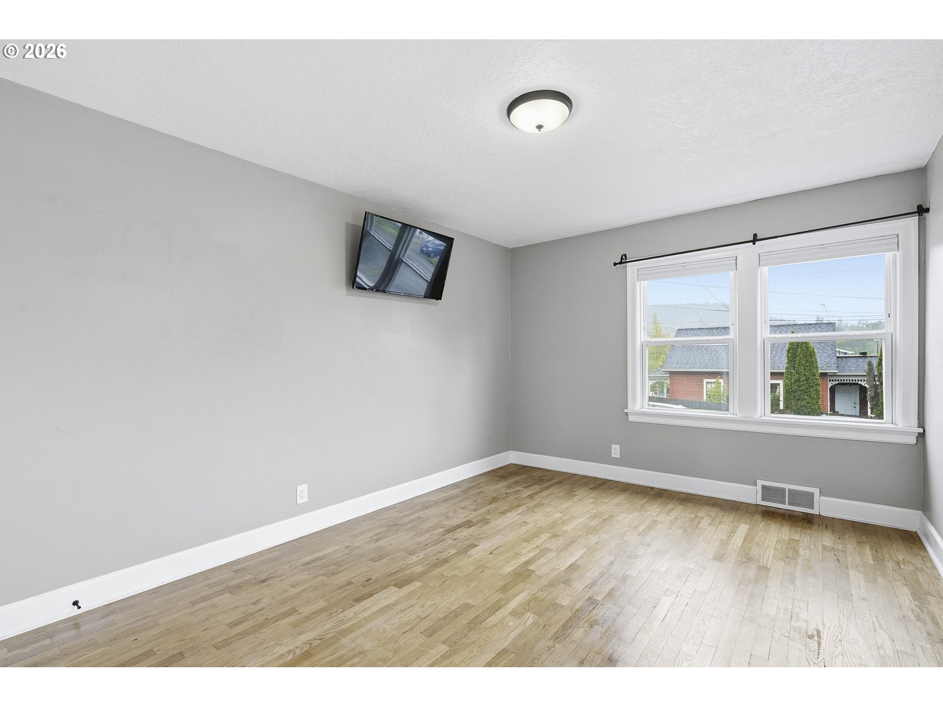 1102 Center St Property Photo 20