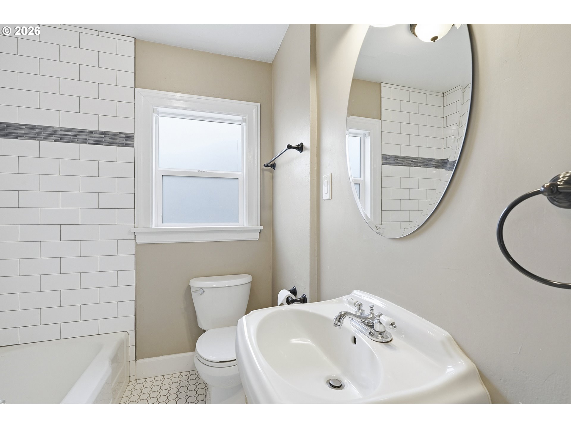 1102 Center St Property Photo 21