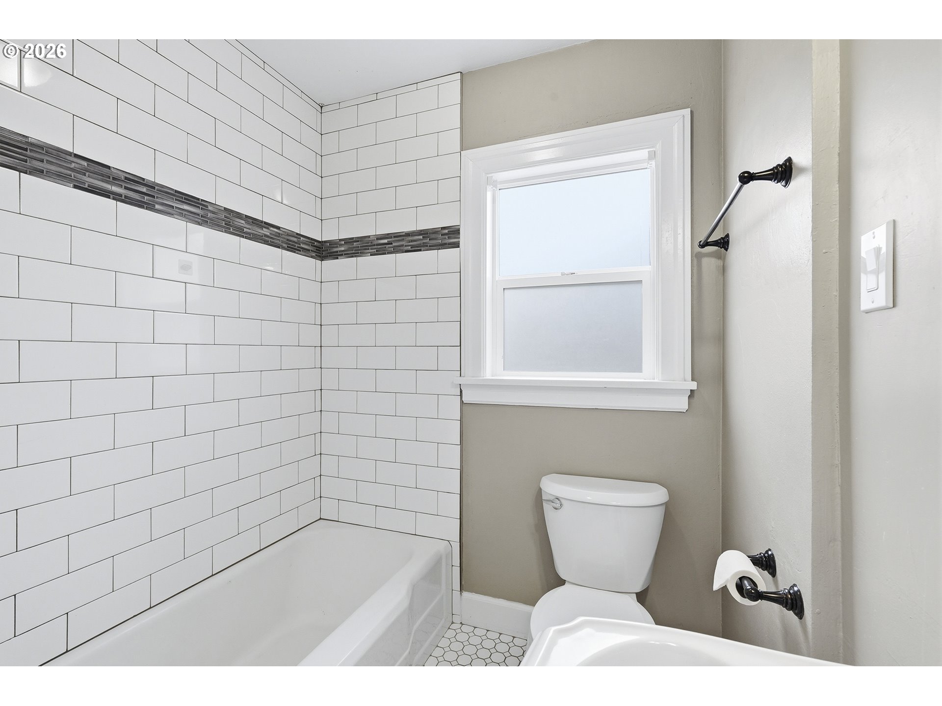 1102 Center St Property Photo 22