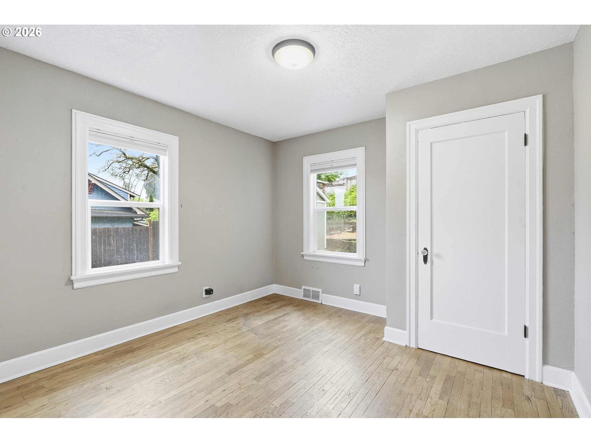 1102 Center St Property Photo 23