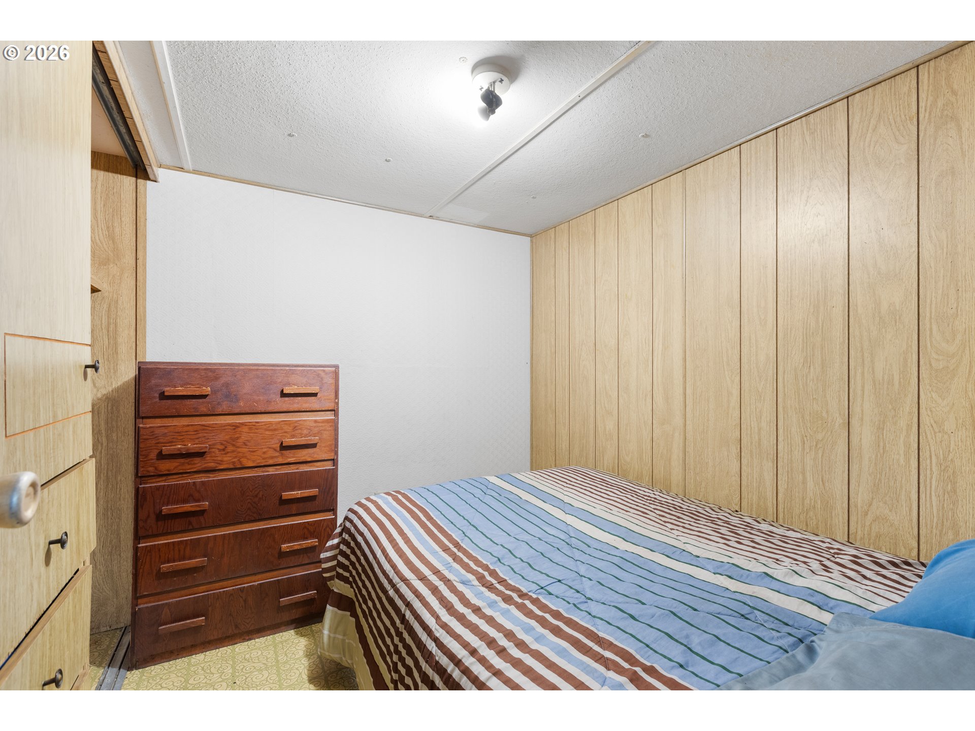 601 Westlog St Property Photo 20