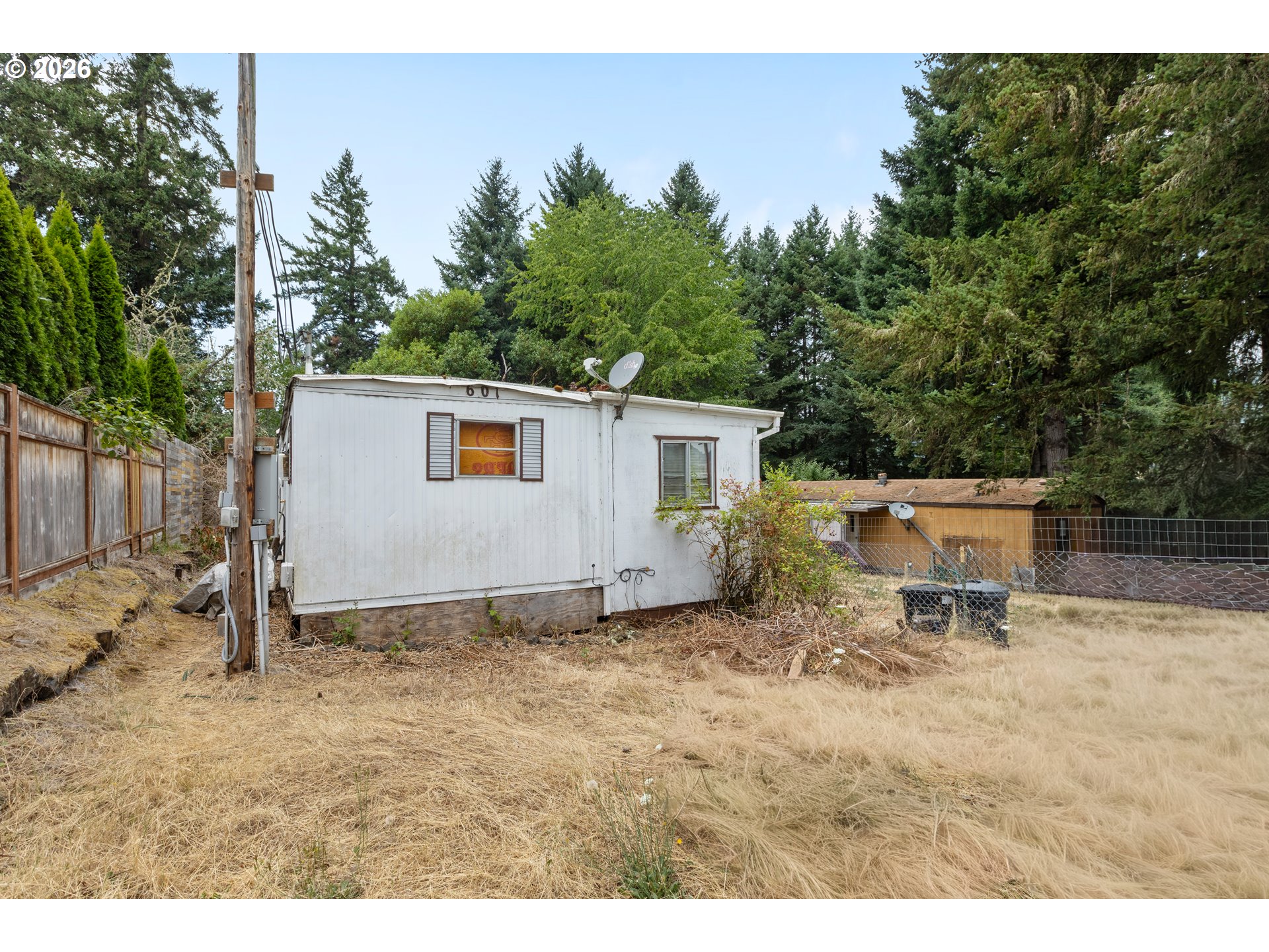 601 Westlog St Property Photo 26