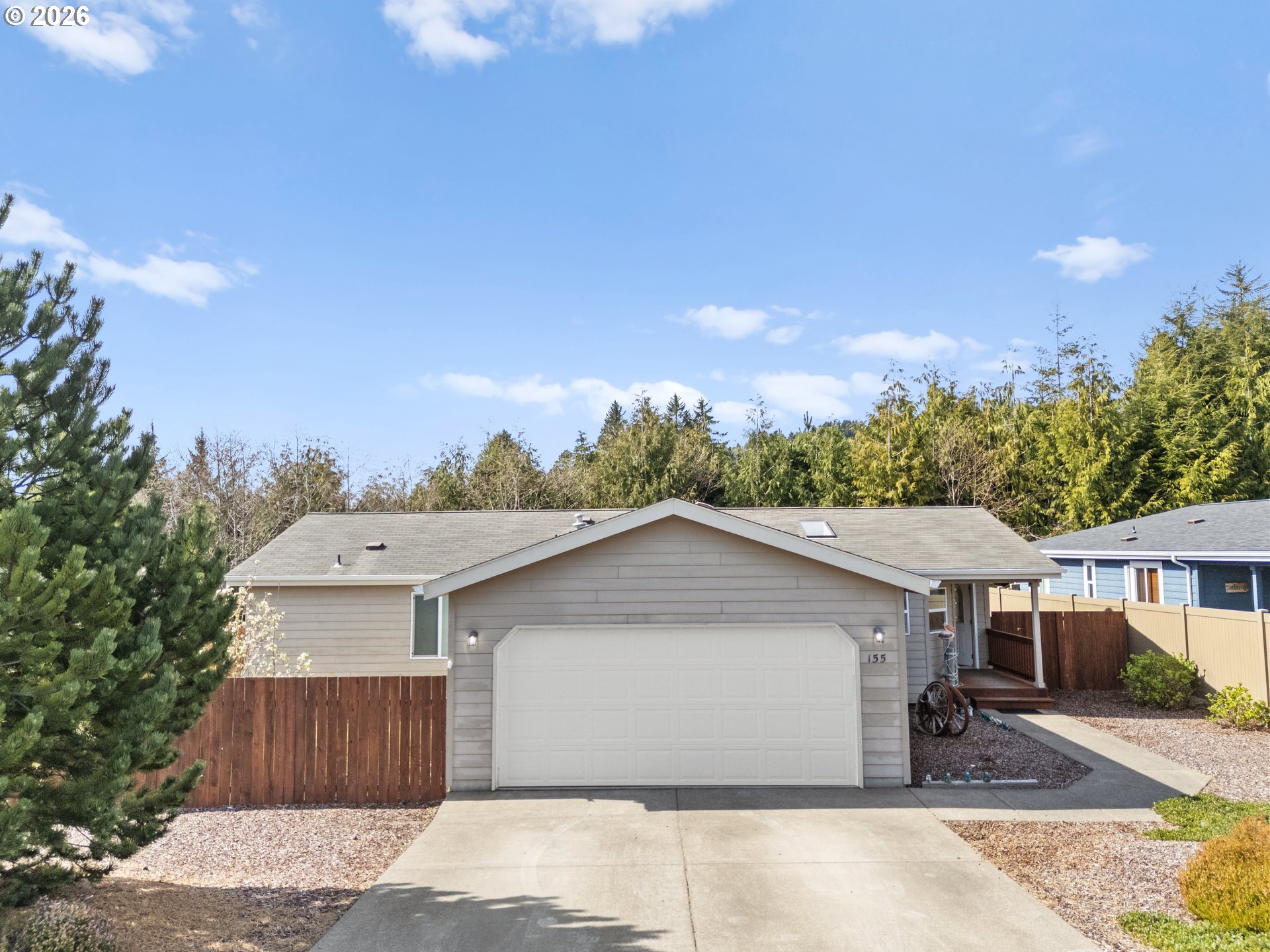 155 Se Whalesong Dr Property Photo 1