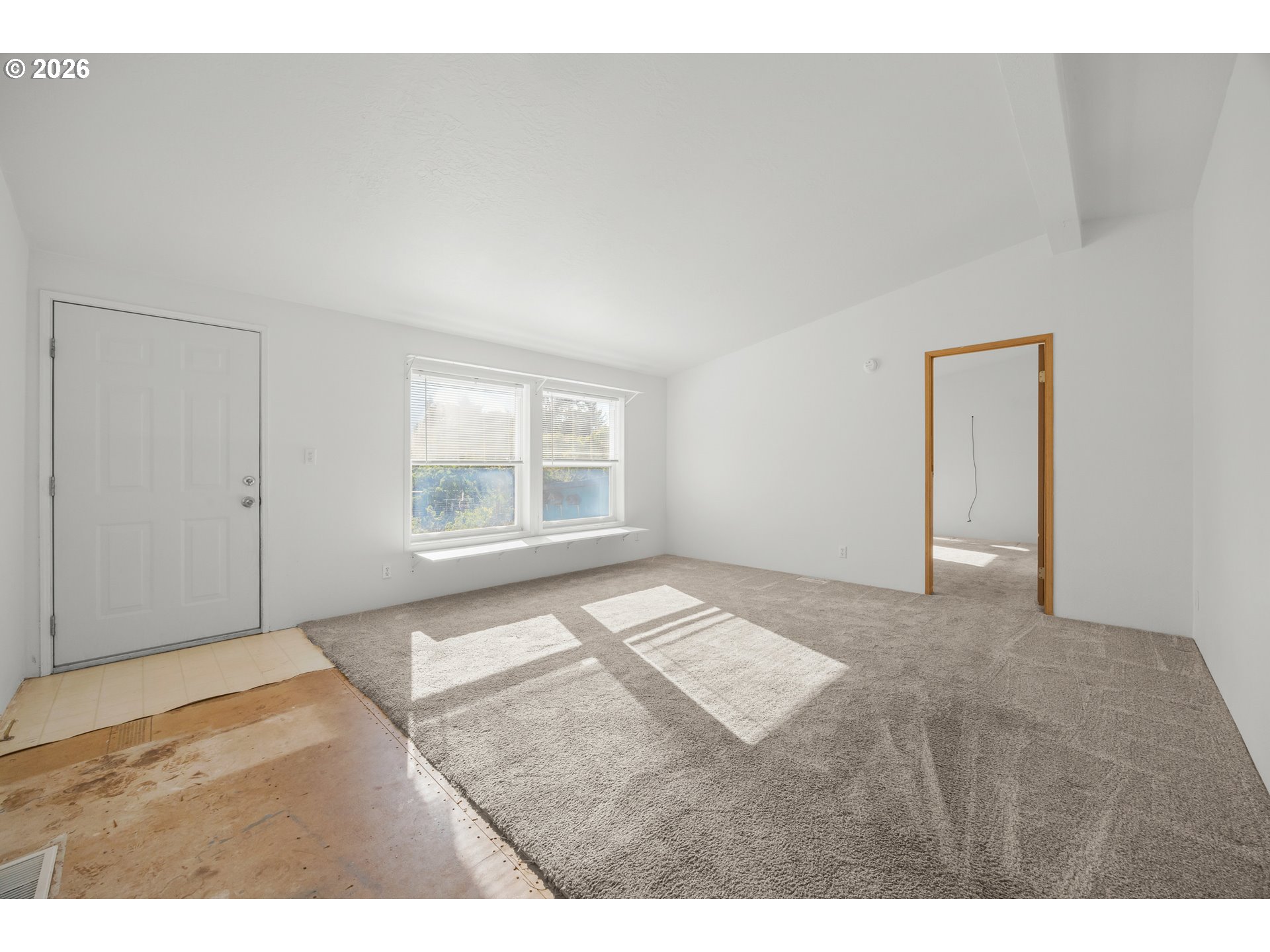 39494 May Way Property Photo 7