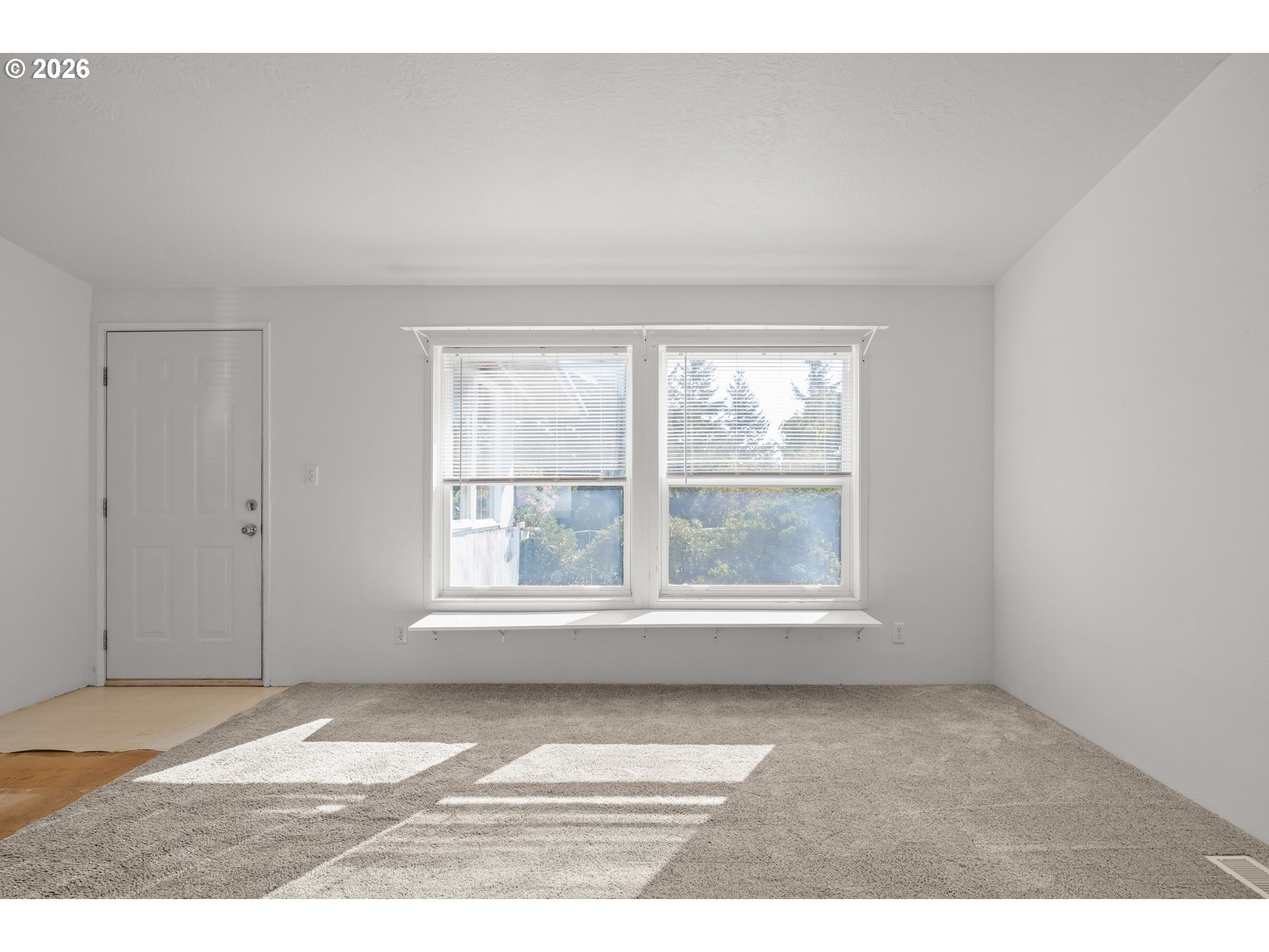 39494 May Way Property Photo 8