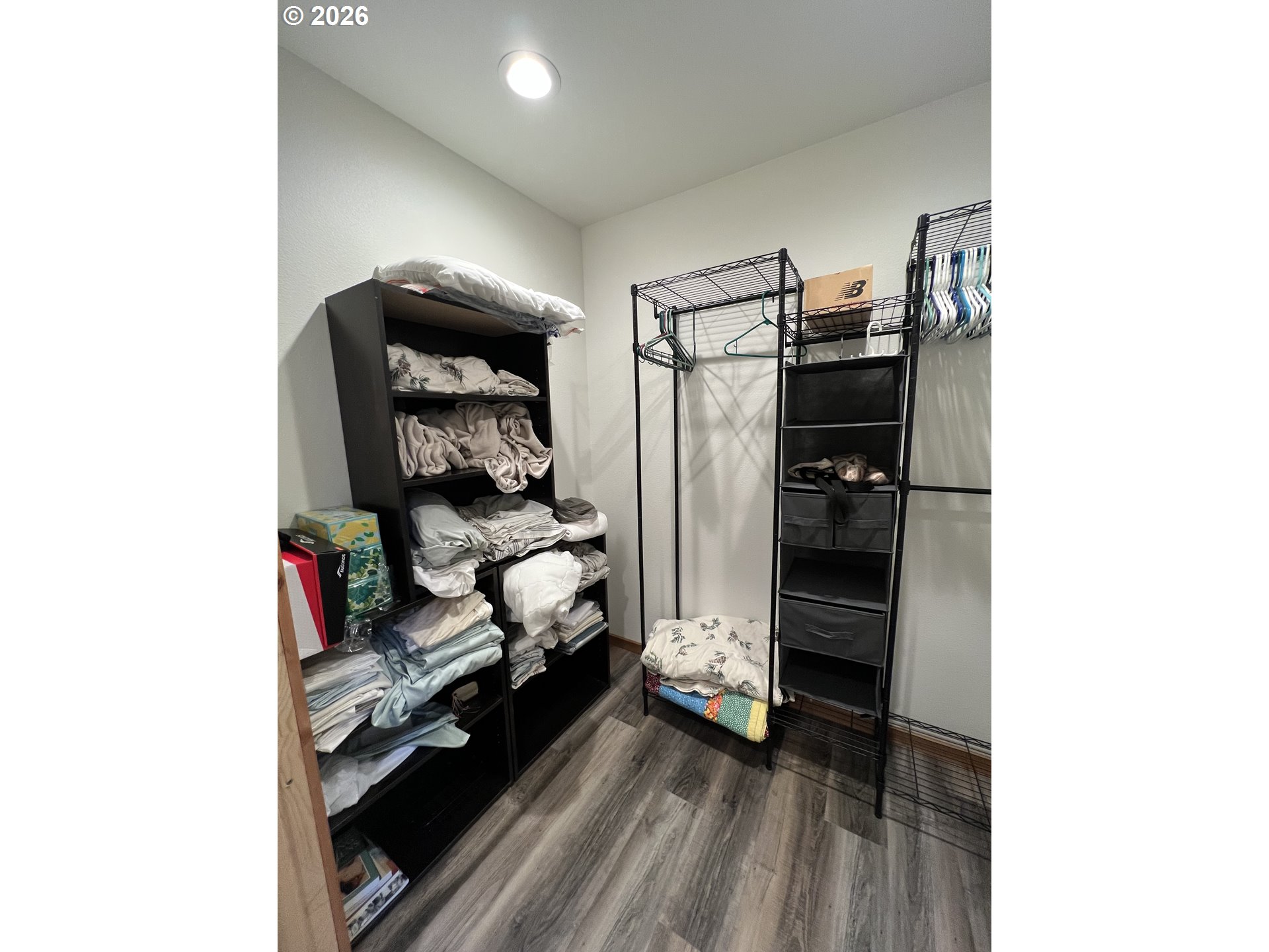 455 E Auburn St Property Photo 11