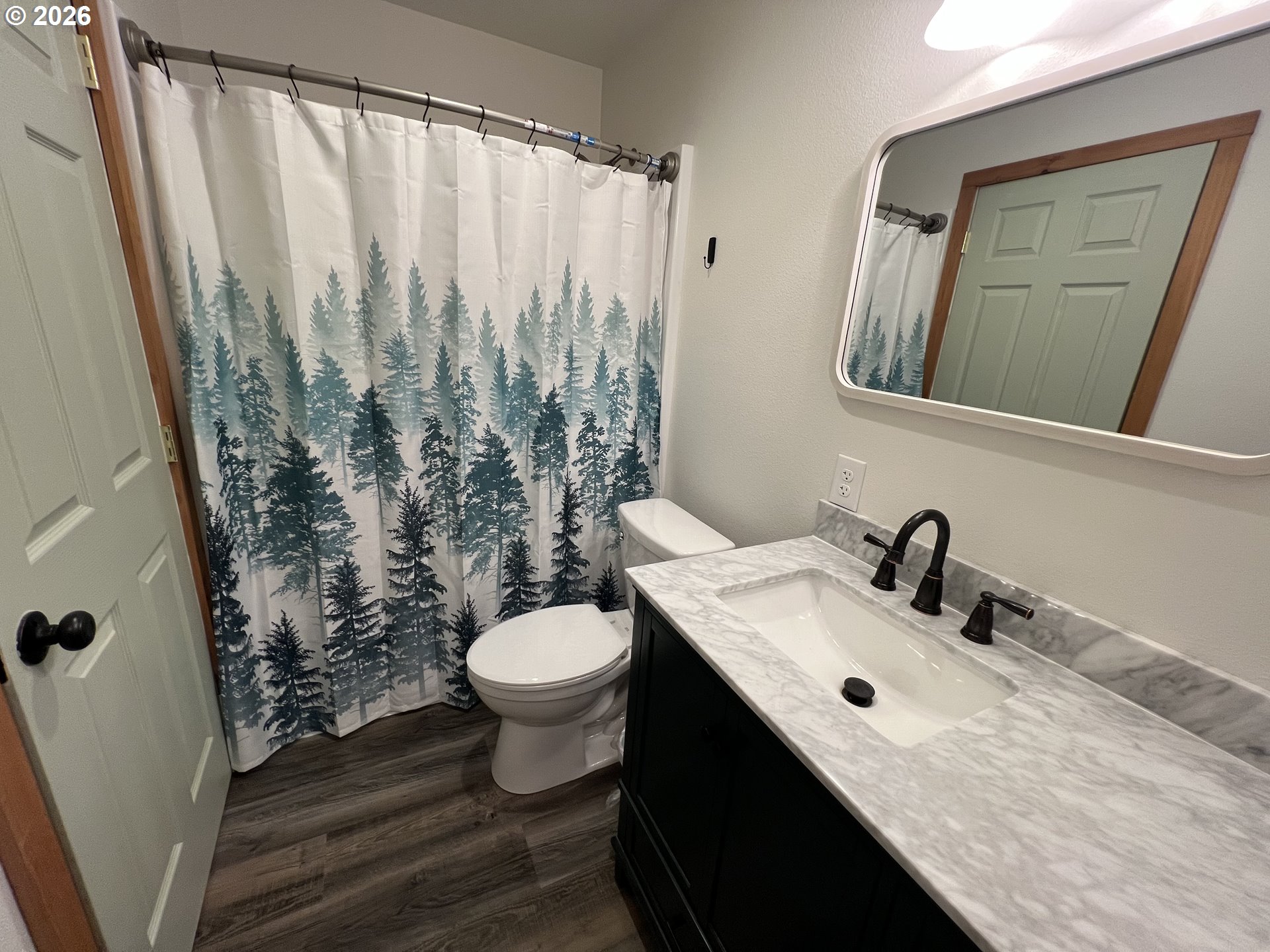 455 E Auburn St Property Photo 12