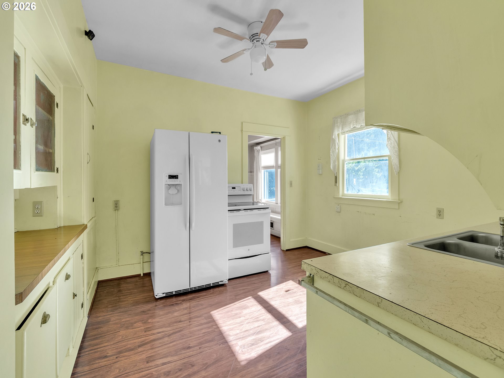 698 Grandview Ave Property Photo 36