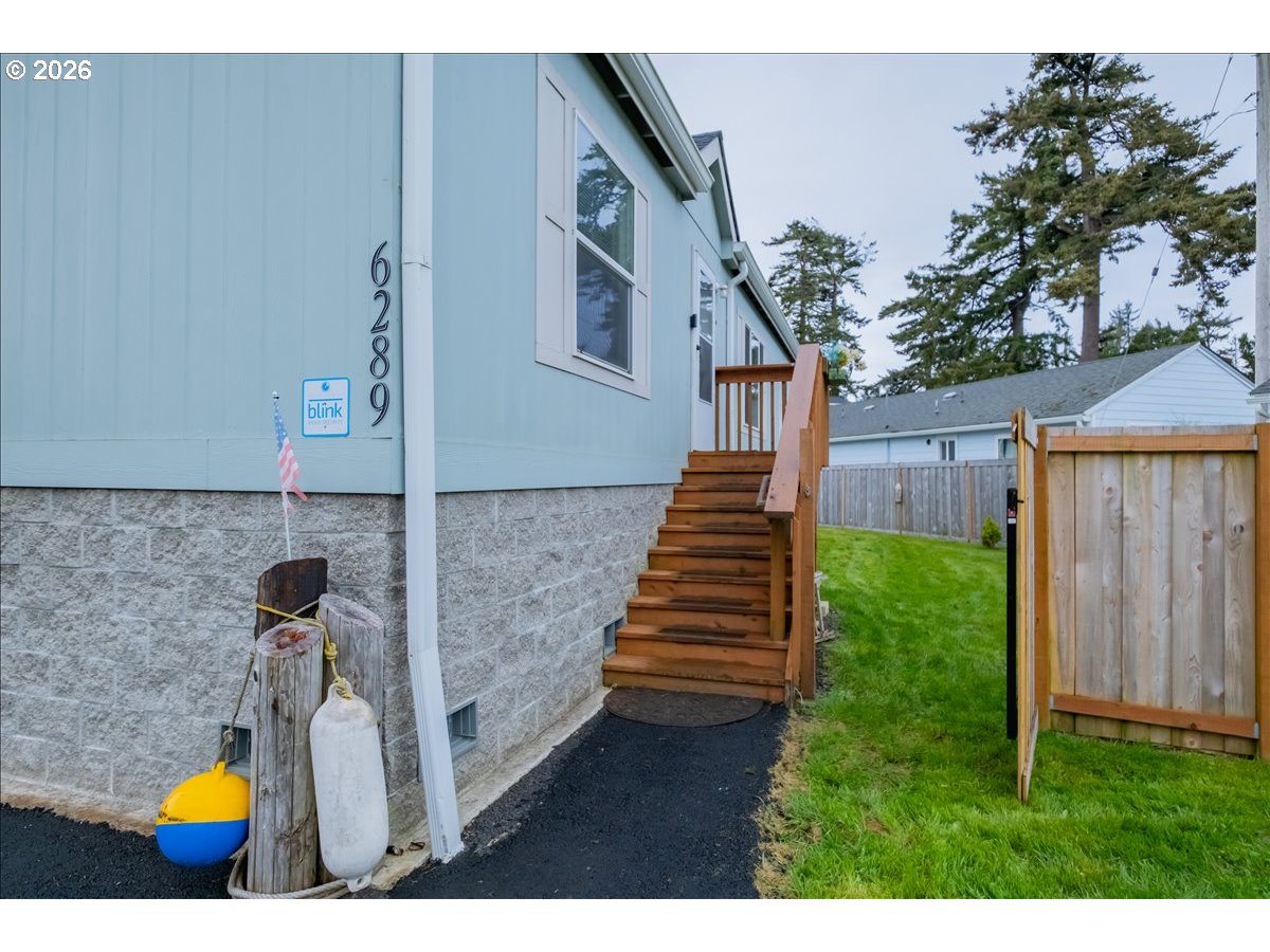 6289 Sw Jetty Ave Property Photo 4