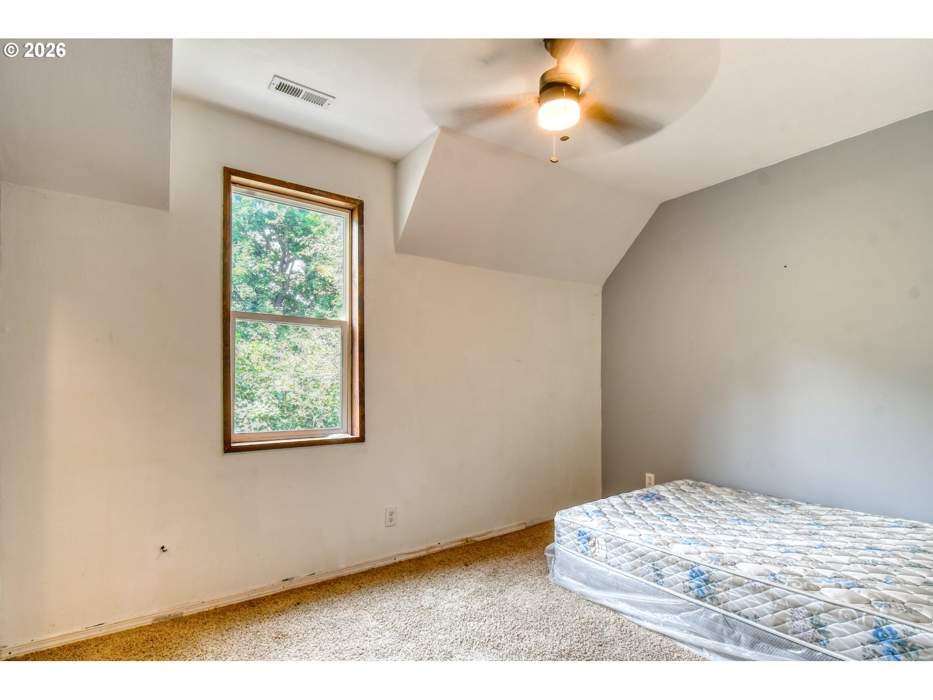 415 Van Buren St Property Photo 21