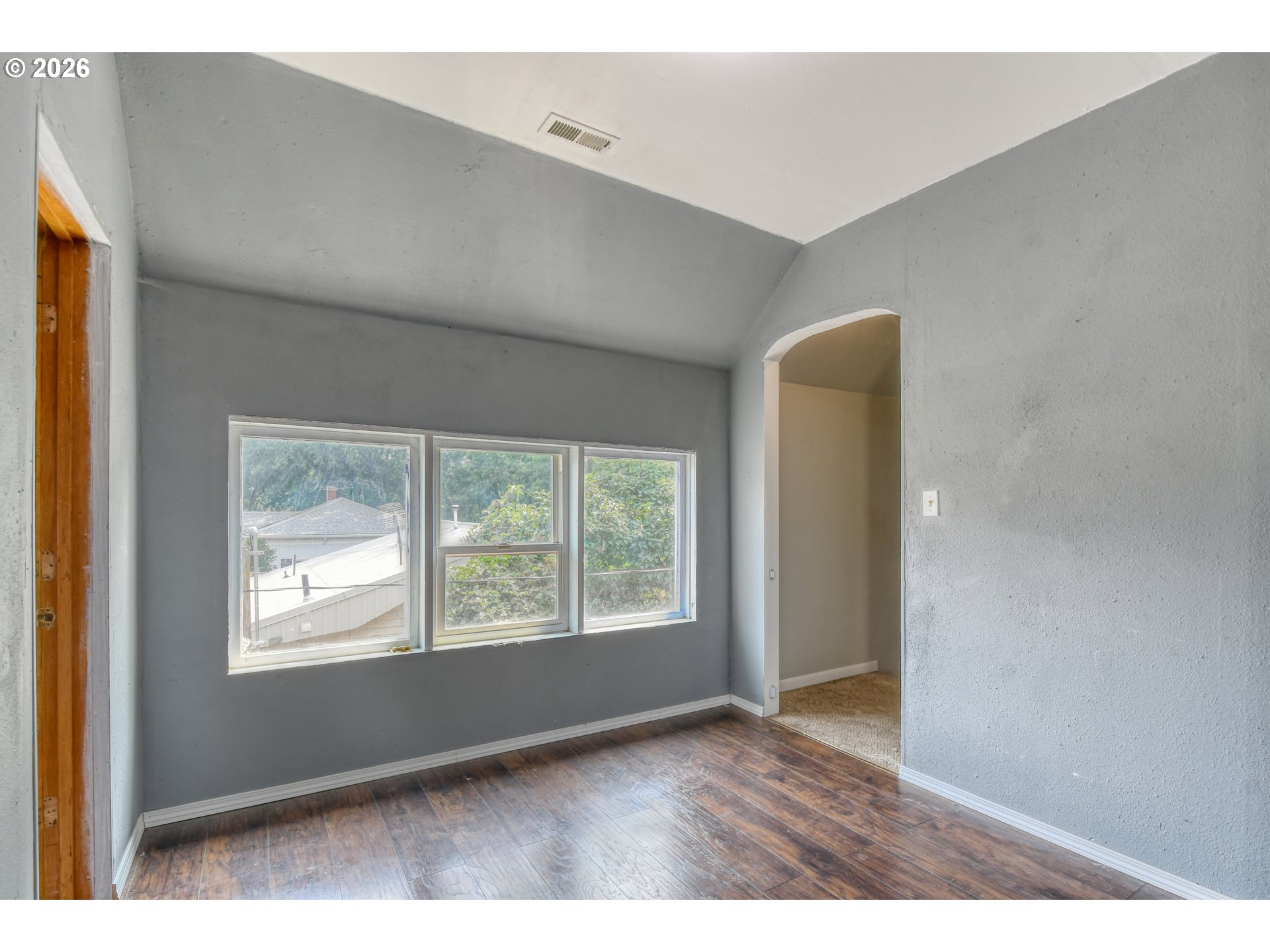 415 Van Buren St Property Photo 24