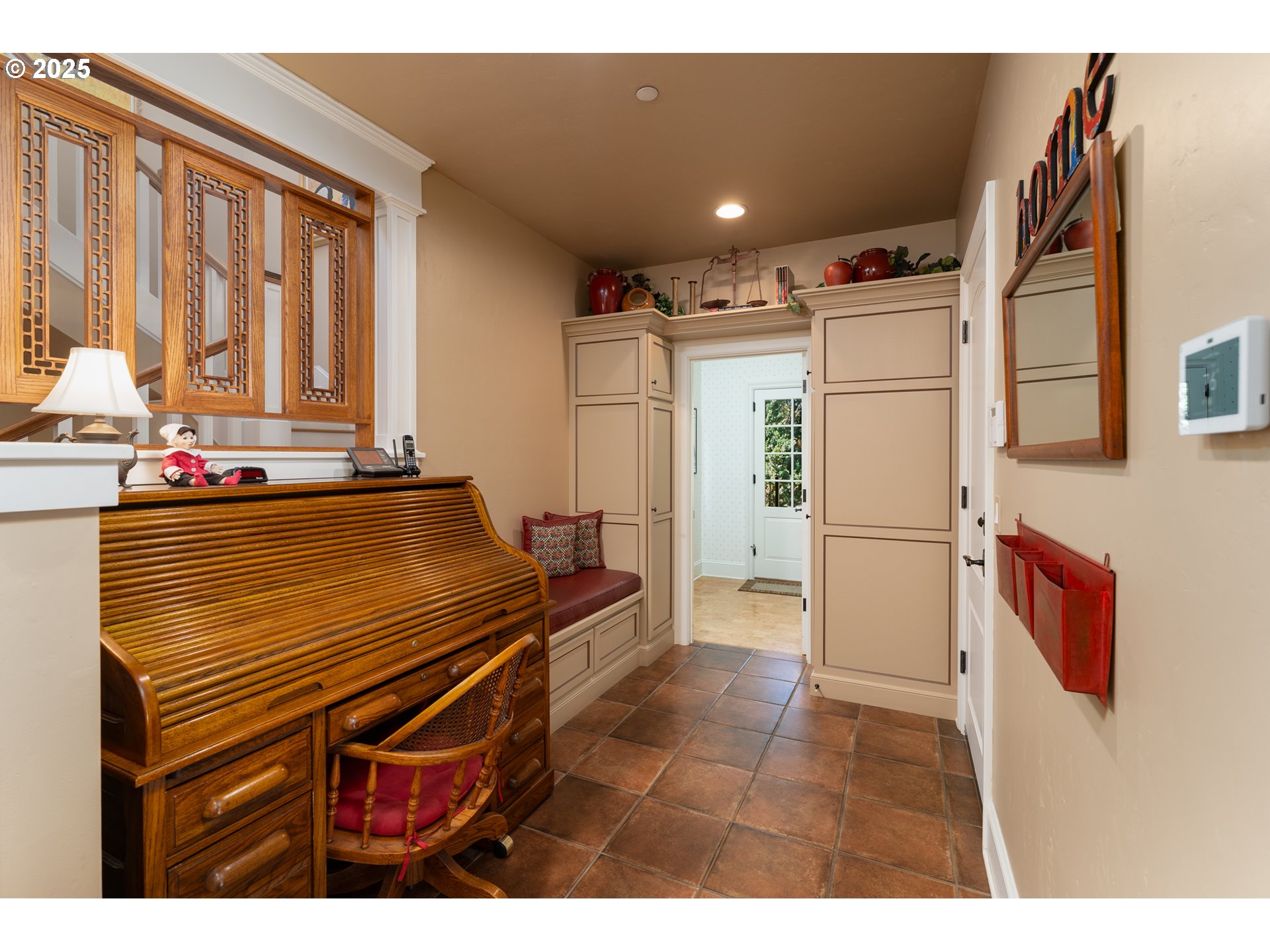 9009 Se Eola Hills Rd Property Photo 25