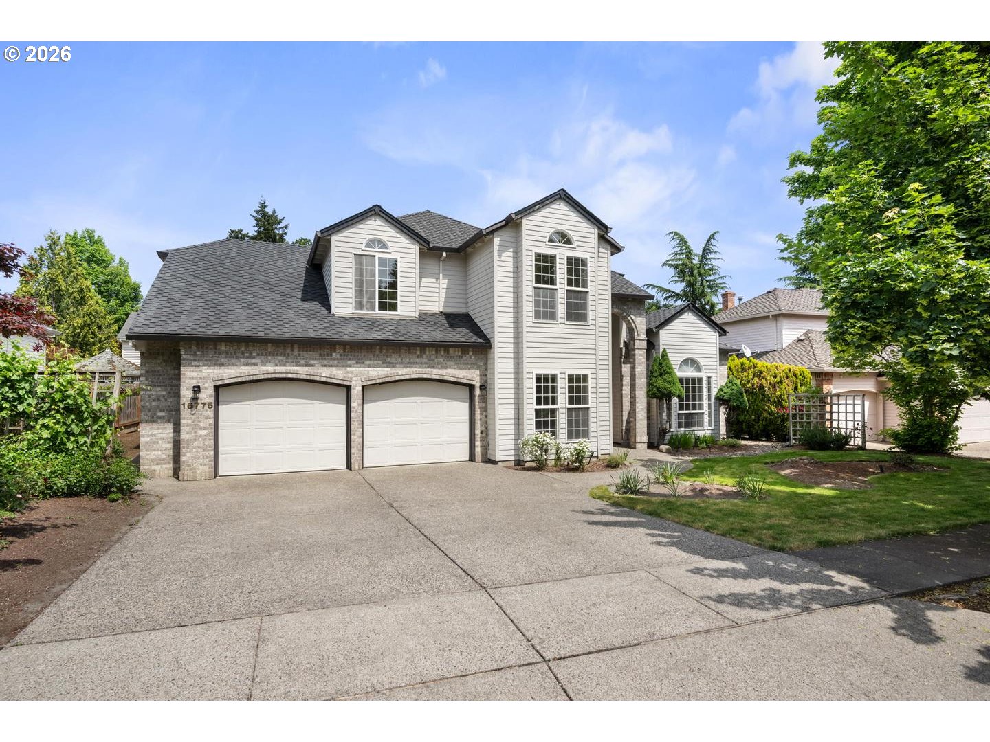 16775 Sw Springwater Ln Property Photo 1