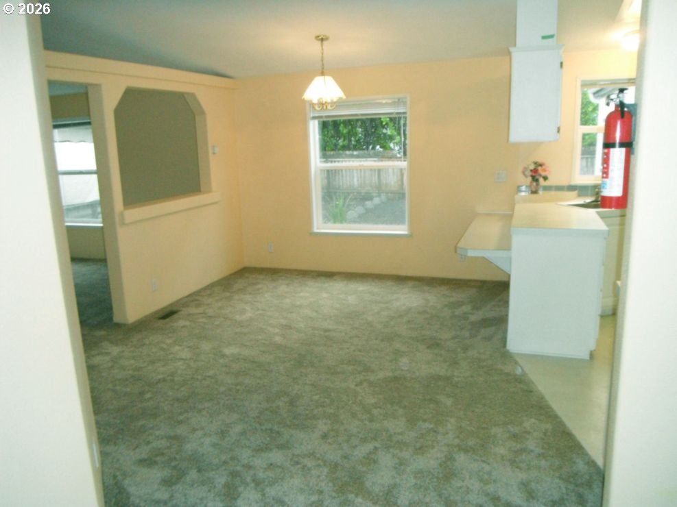 472 Sherwood Loop Property Photo 5