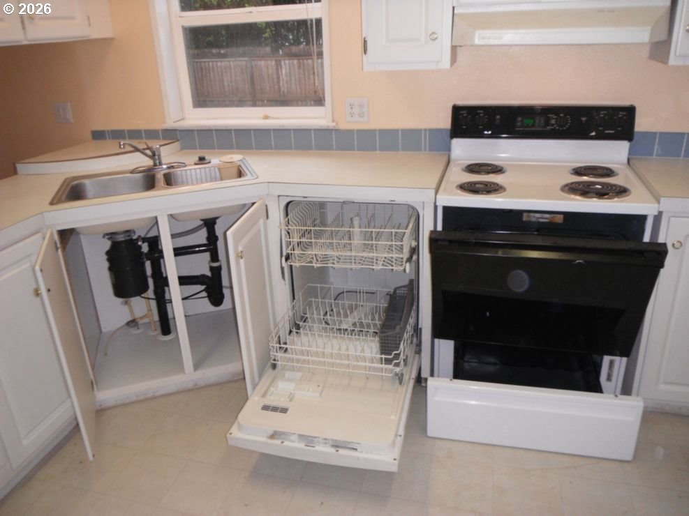 472 Sherwood Loop Property Photo 8