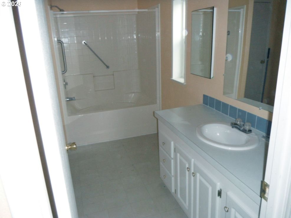 472 Sherwood Loop Property Photo 11