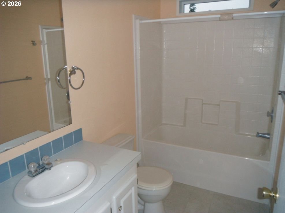 472 Sherwood Loop Property Photo 16