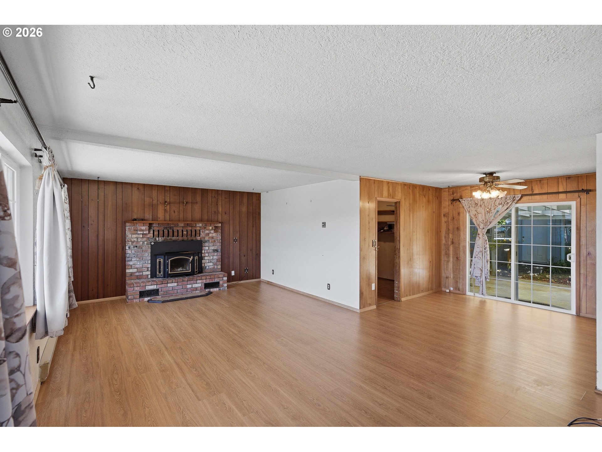 1669 Johnson St Property Photo 3