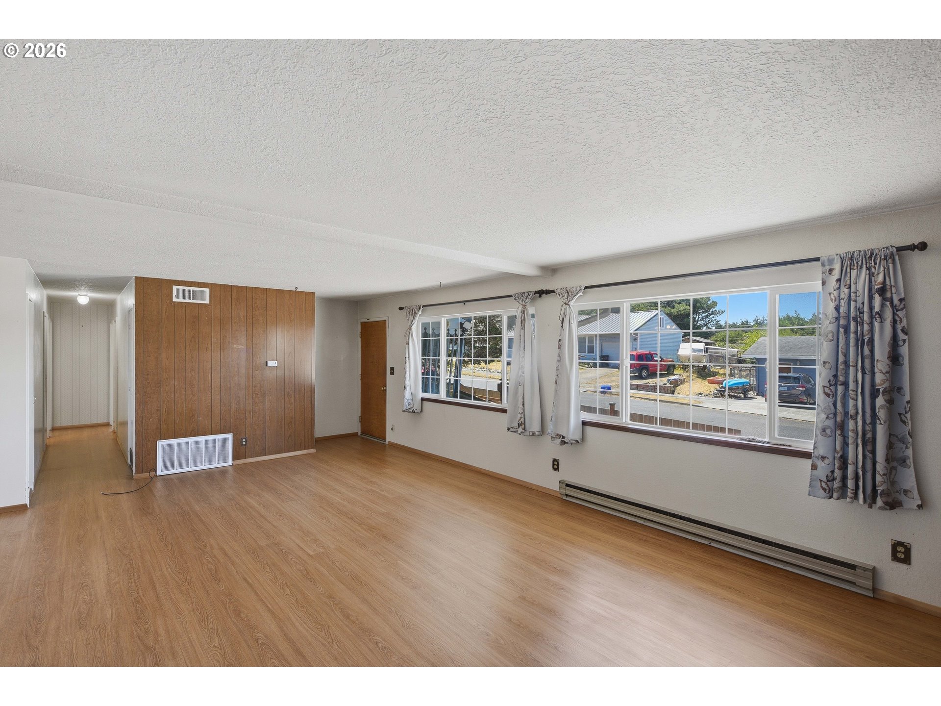 1669 Johnson St Property Photo 8