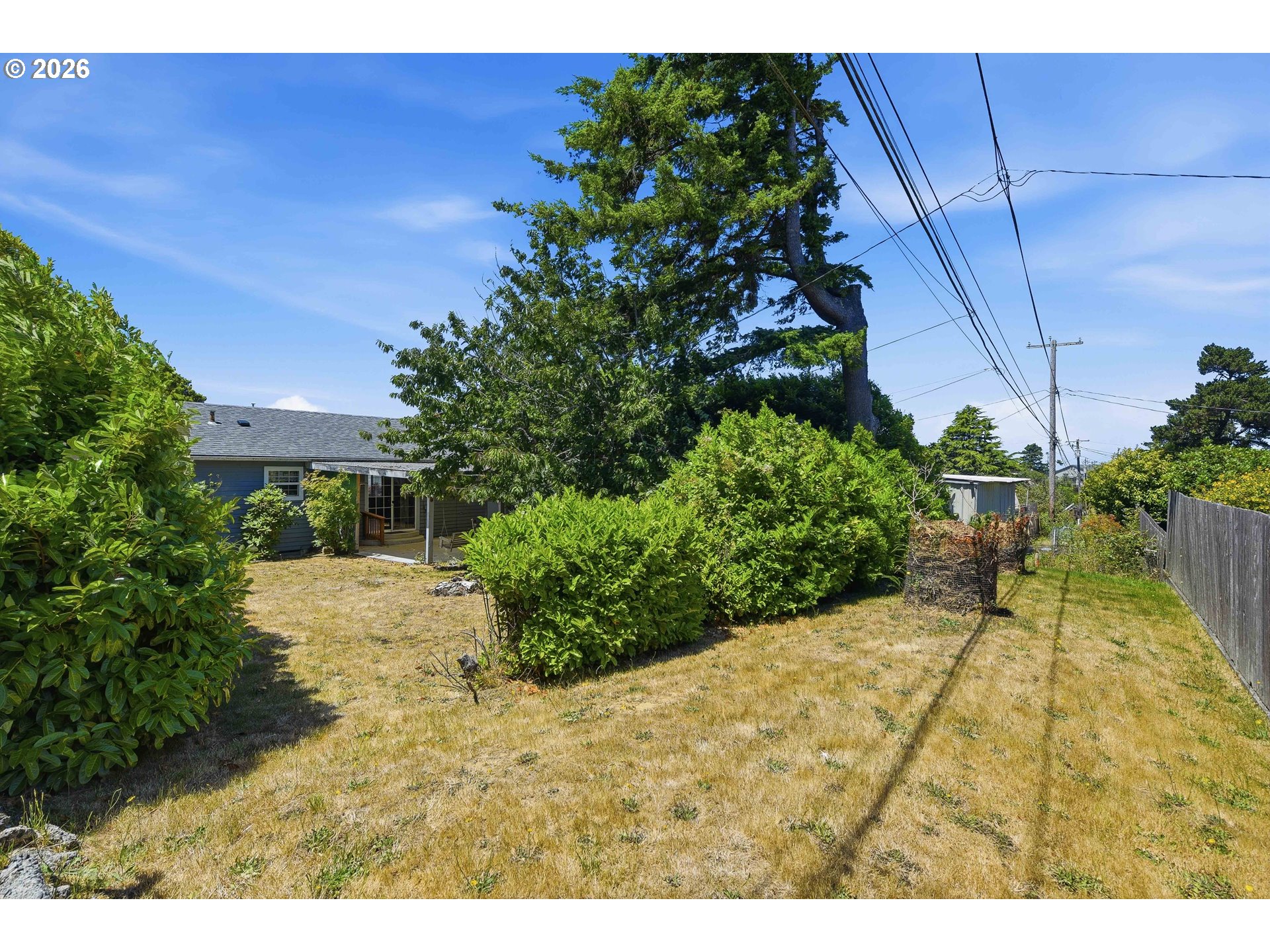 1669 Johnson St Property Photo 27