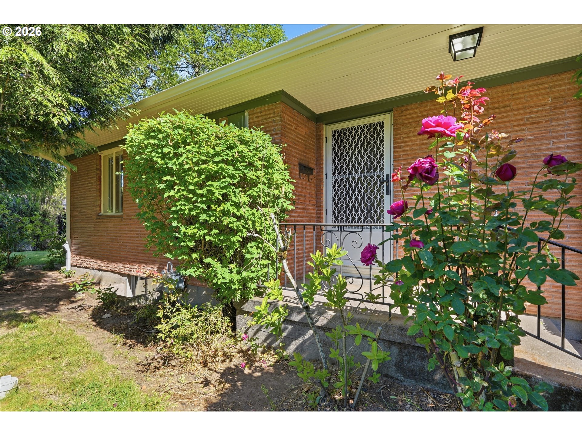 1595 Nw 1st St Property Photo 5