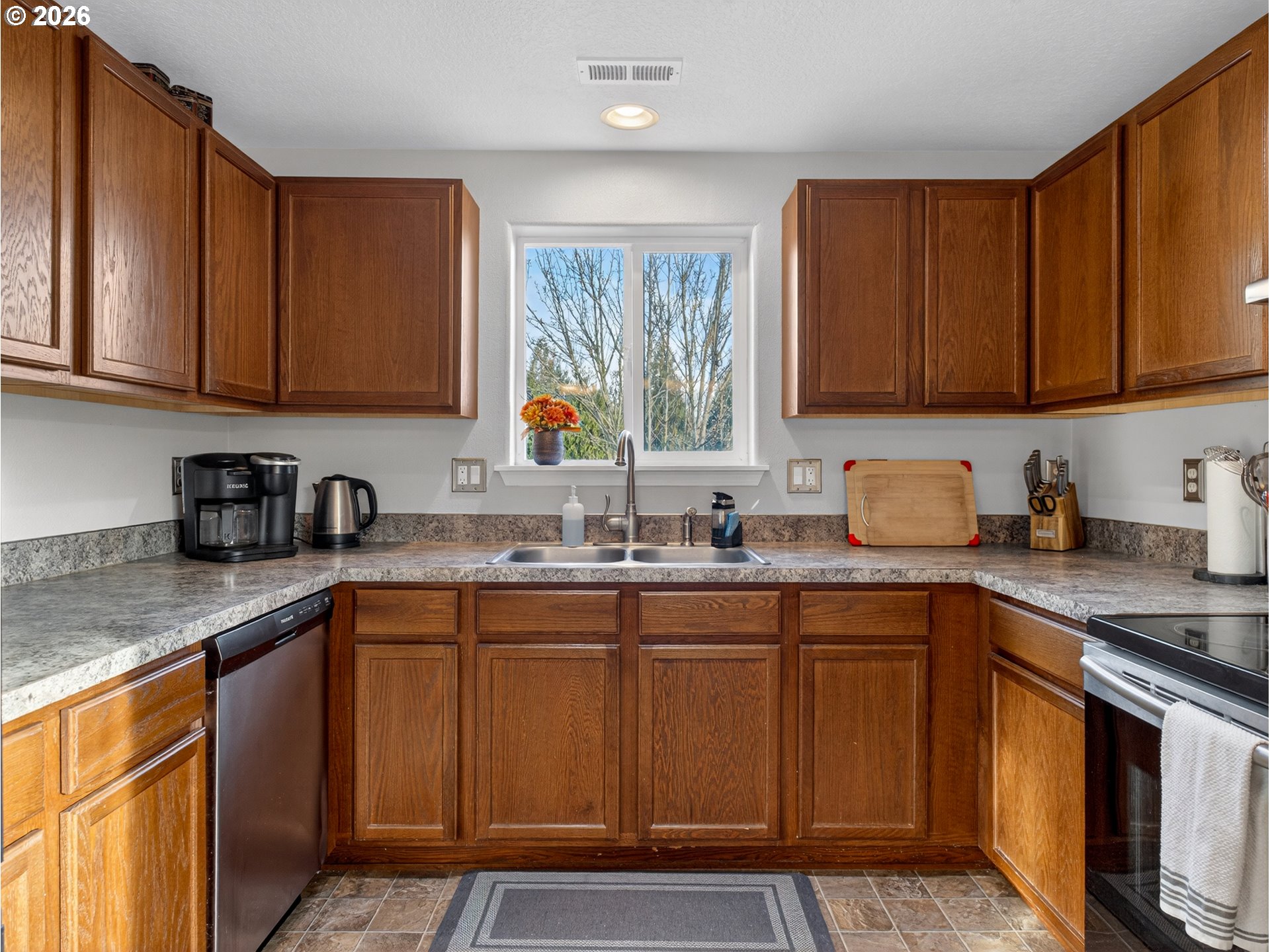 847 N Duniway Rd Property Photo 10