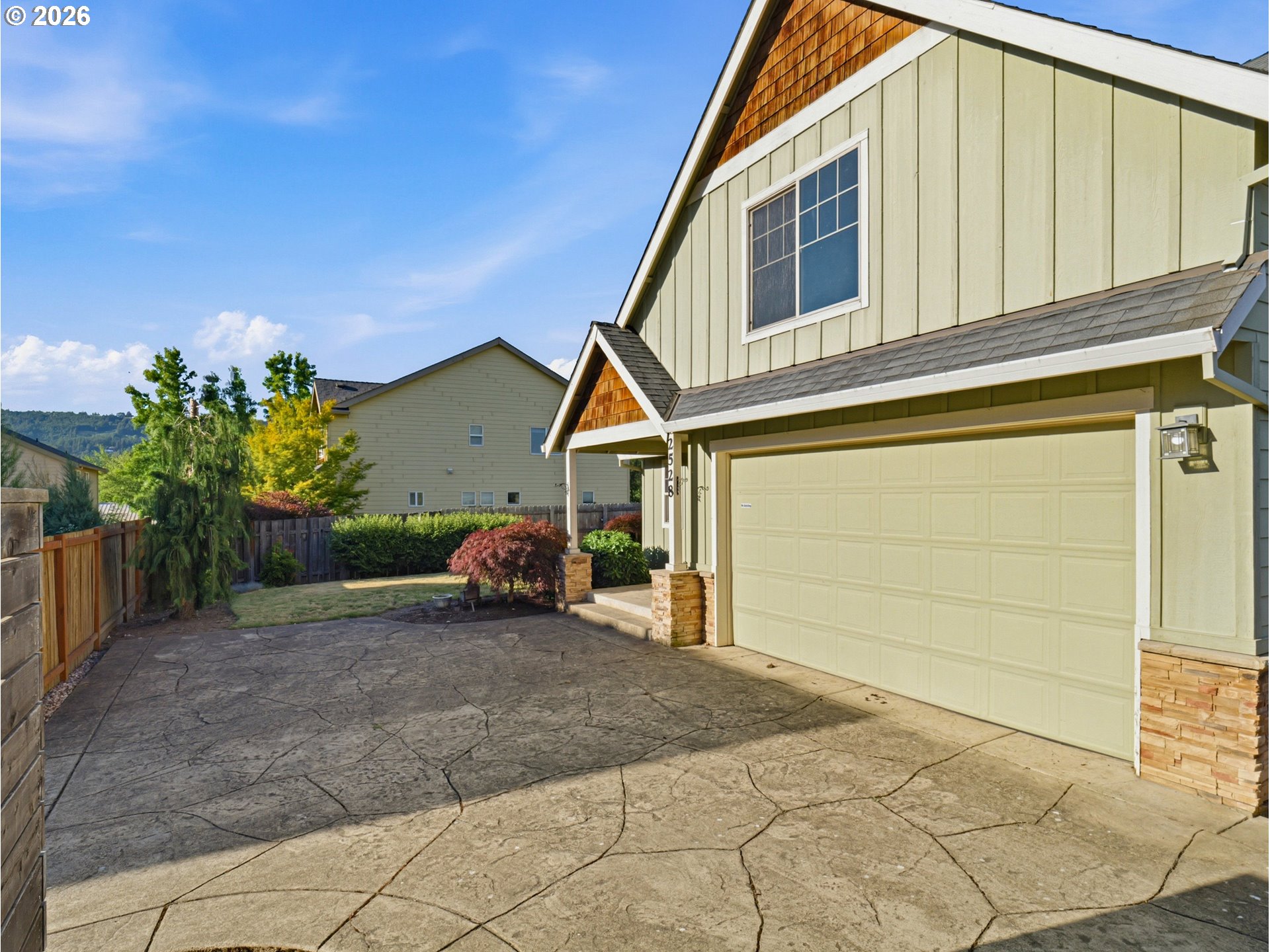 2528 N Crater Ln Property Photo 3