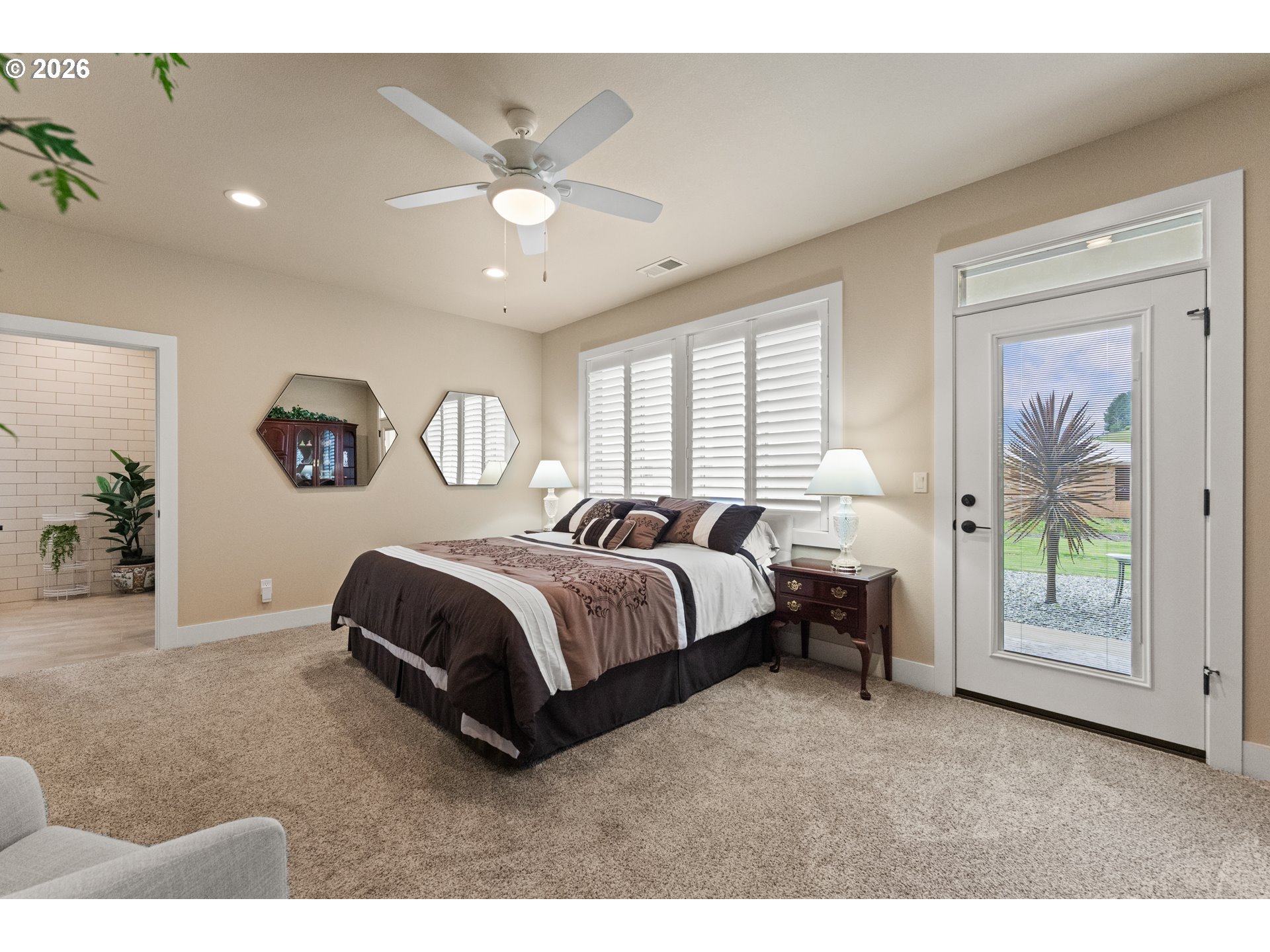 242 Bonifacio Ln Property Photo 28
