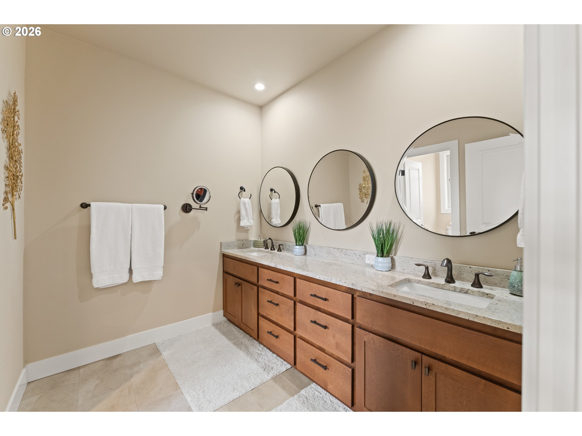 242 Bonifacio Ln Property Photo 34
