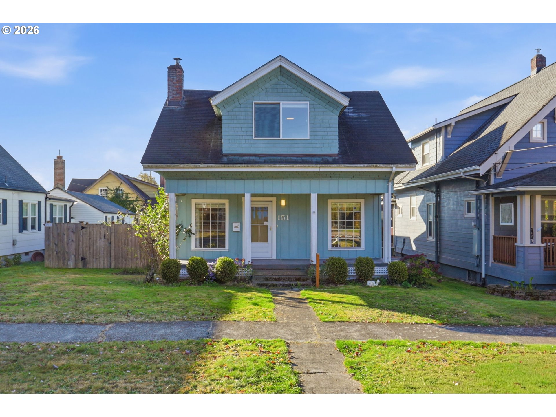 151 SW ALFRED ST Property Photo 1