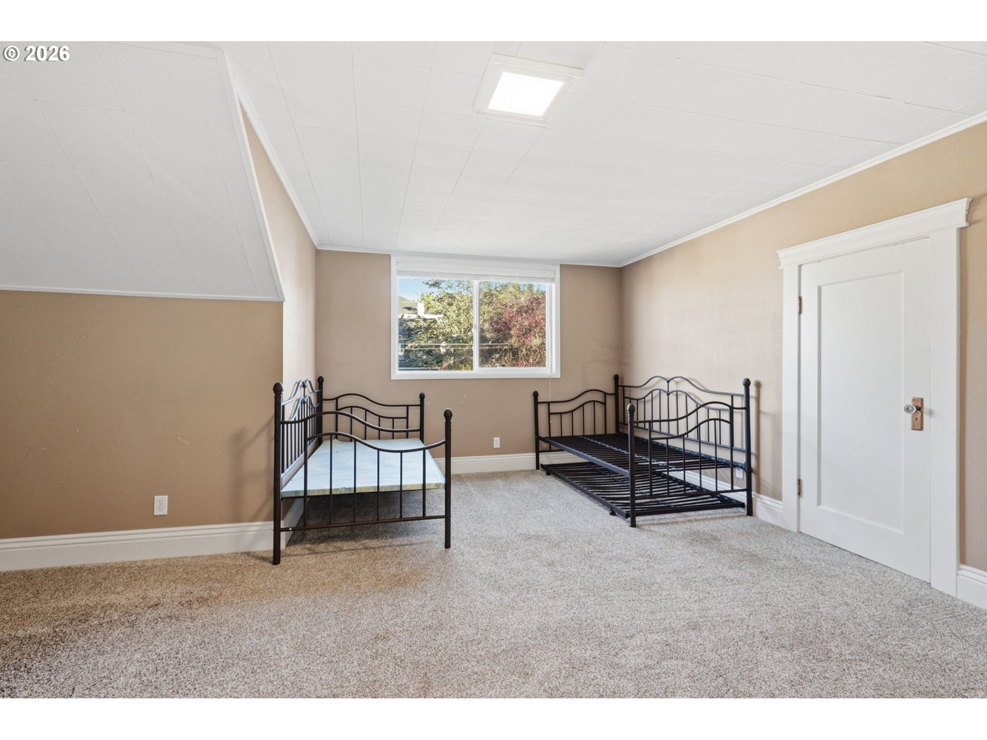151 Sw Alfred St Property Photo 15