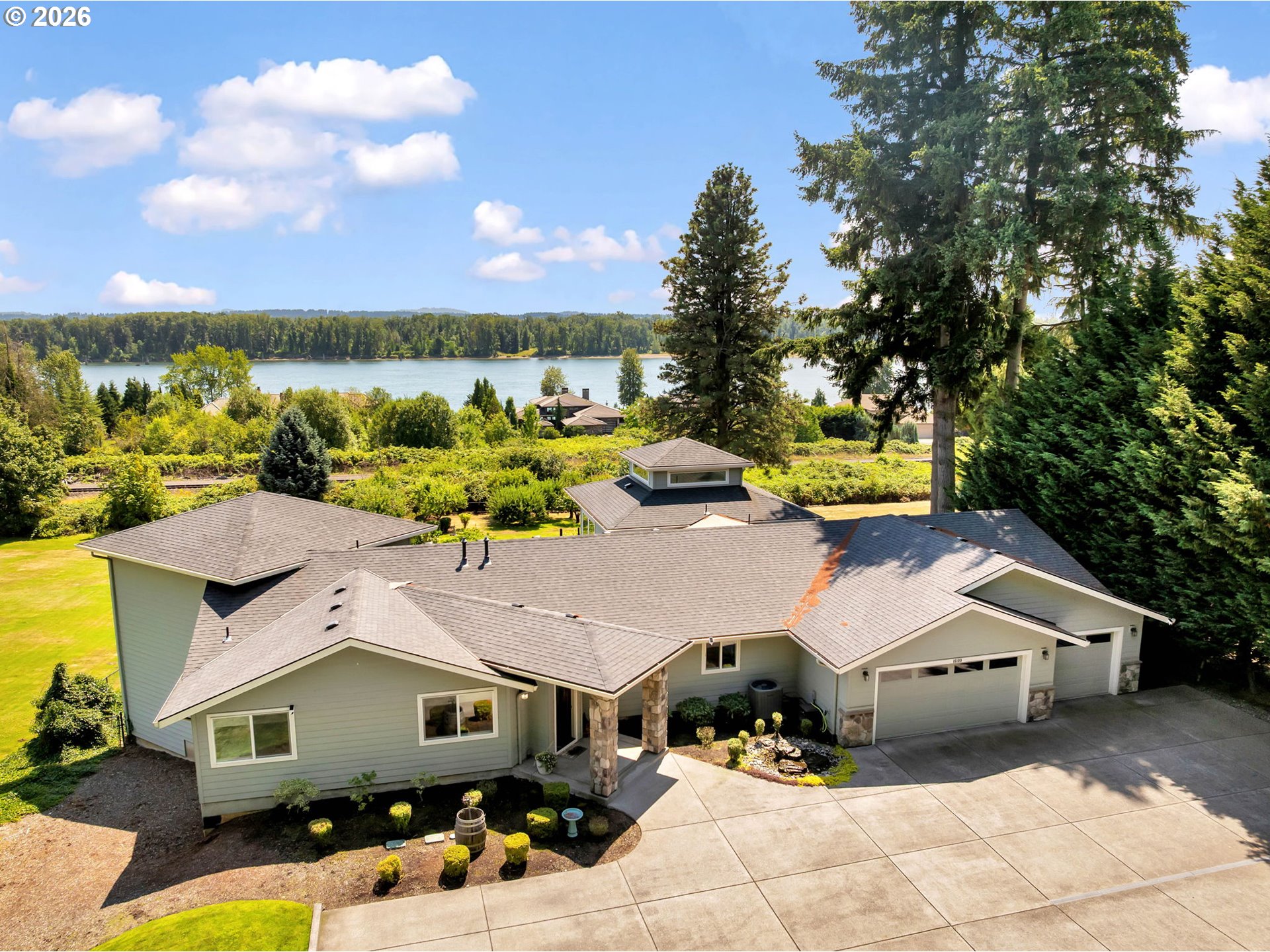 16109 Se Evergreen Hwy Property Photo 1