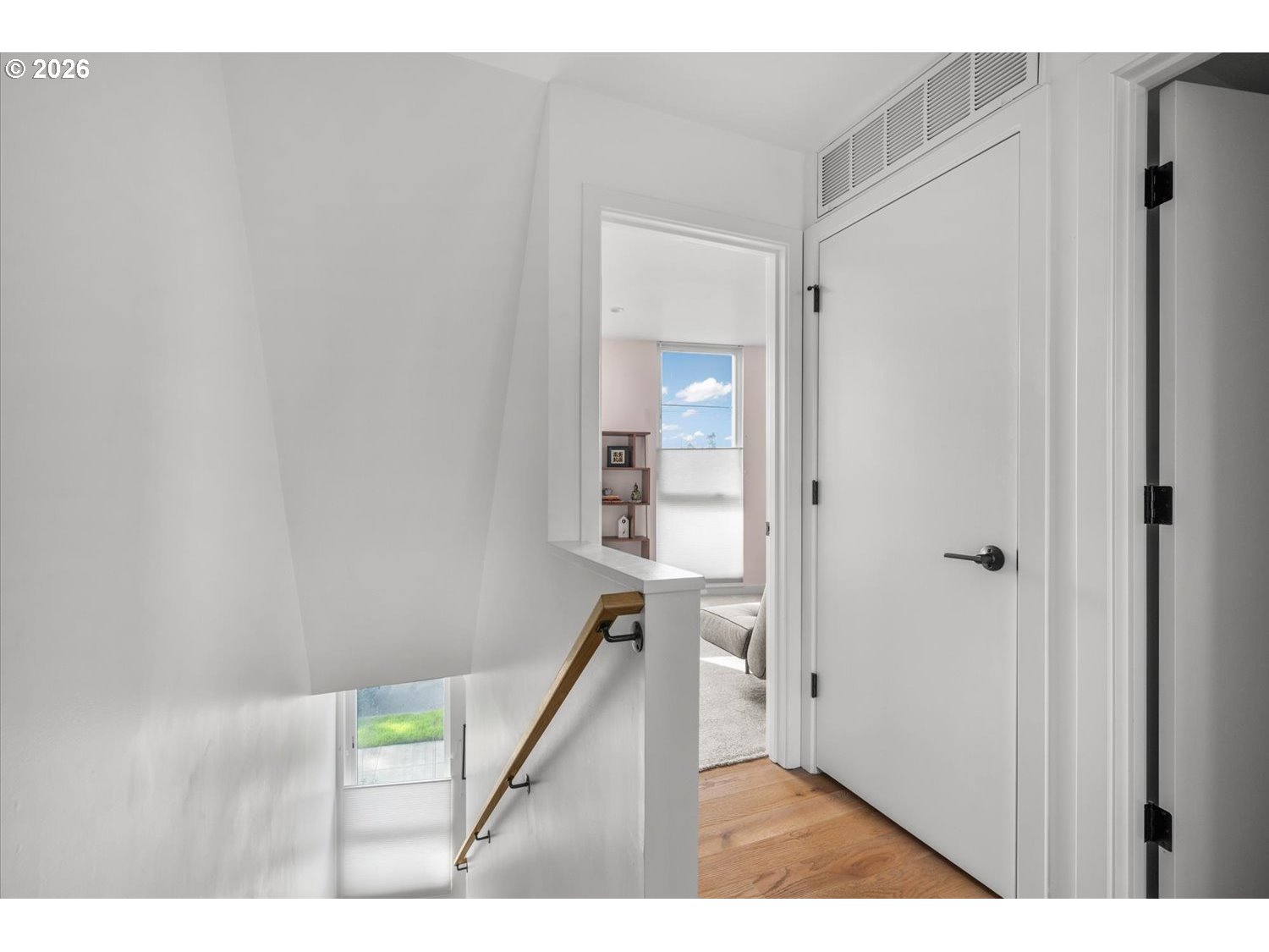 7168 N Vancouver Ave Property Photo 15