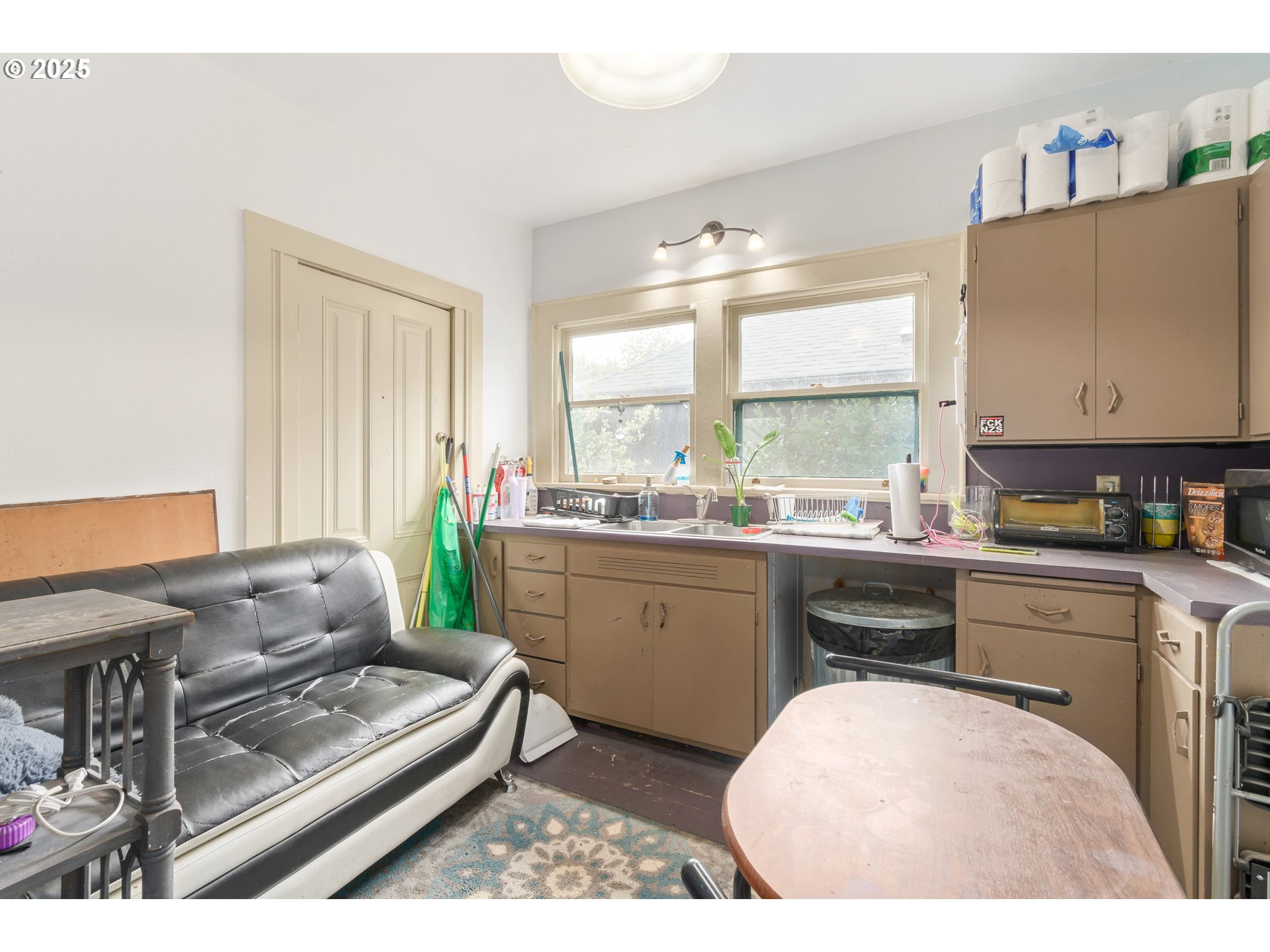 1492 Pearl St Property Photo 11