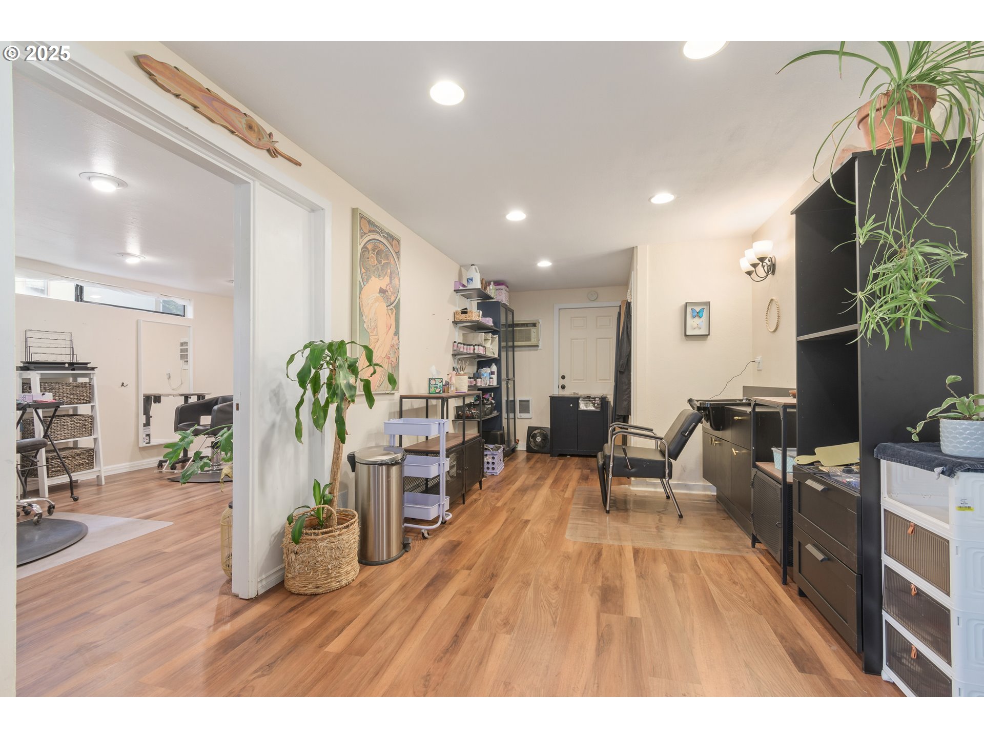 1492 Pearl St Property Photo 17