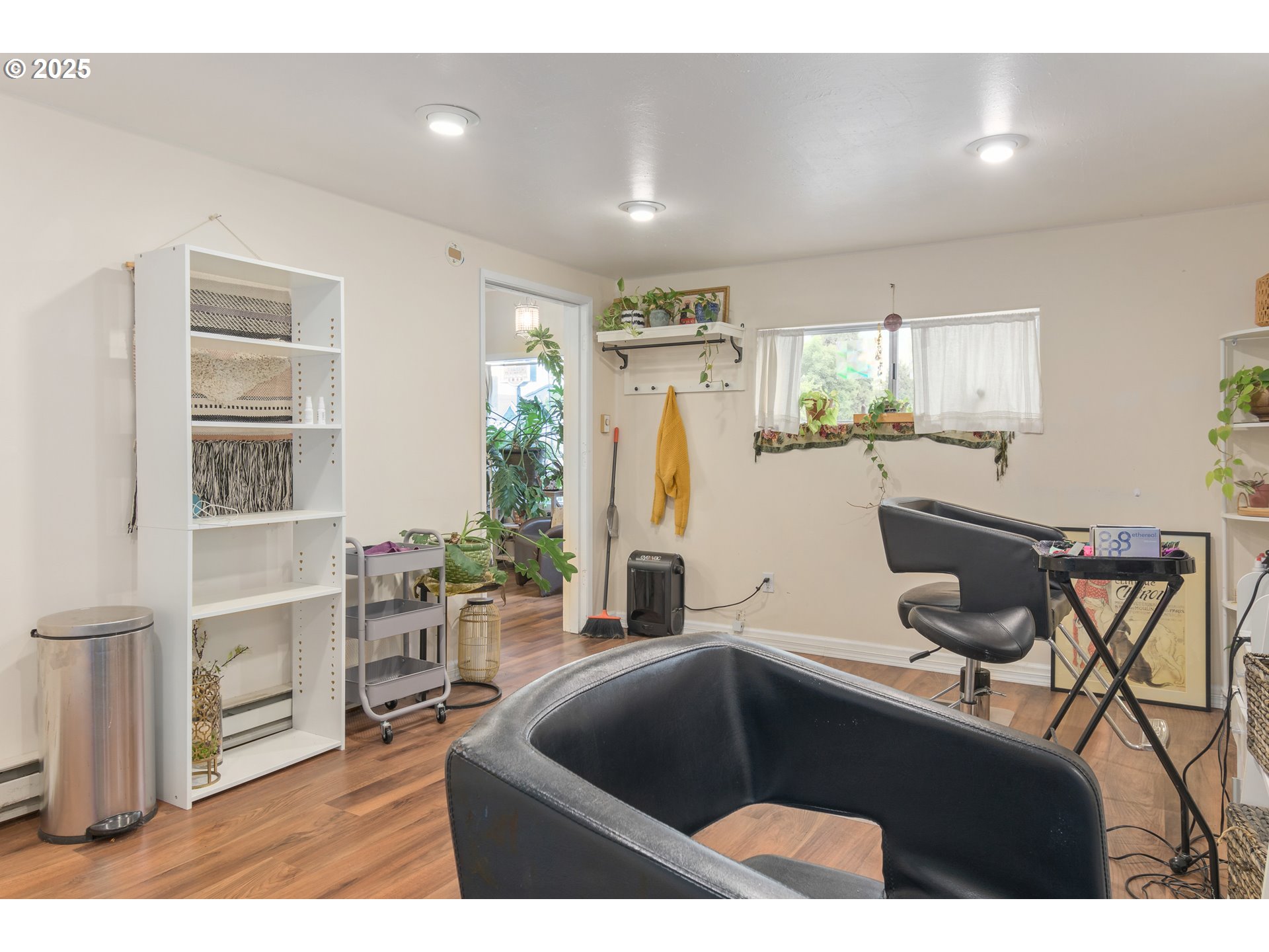 1492 Pearl St Property Photo 23
