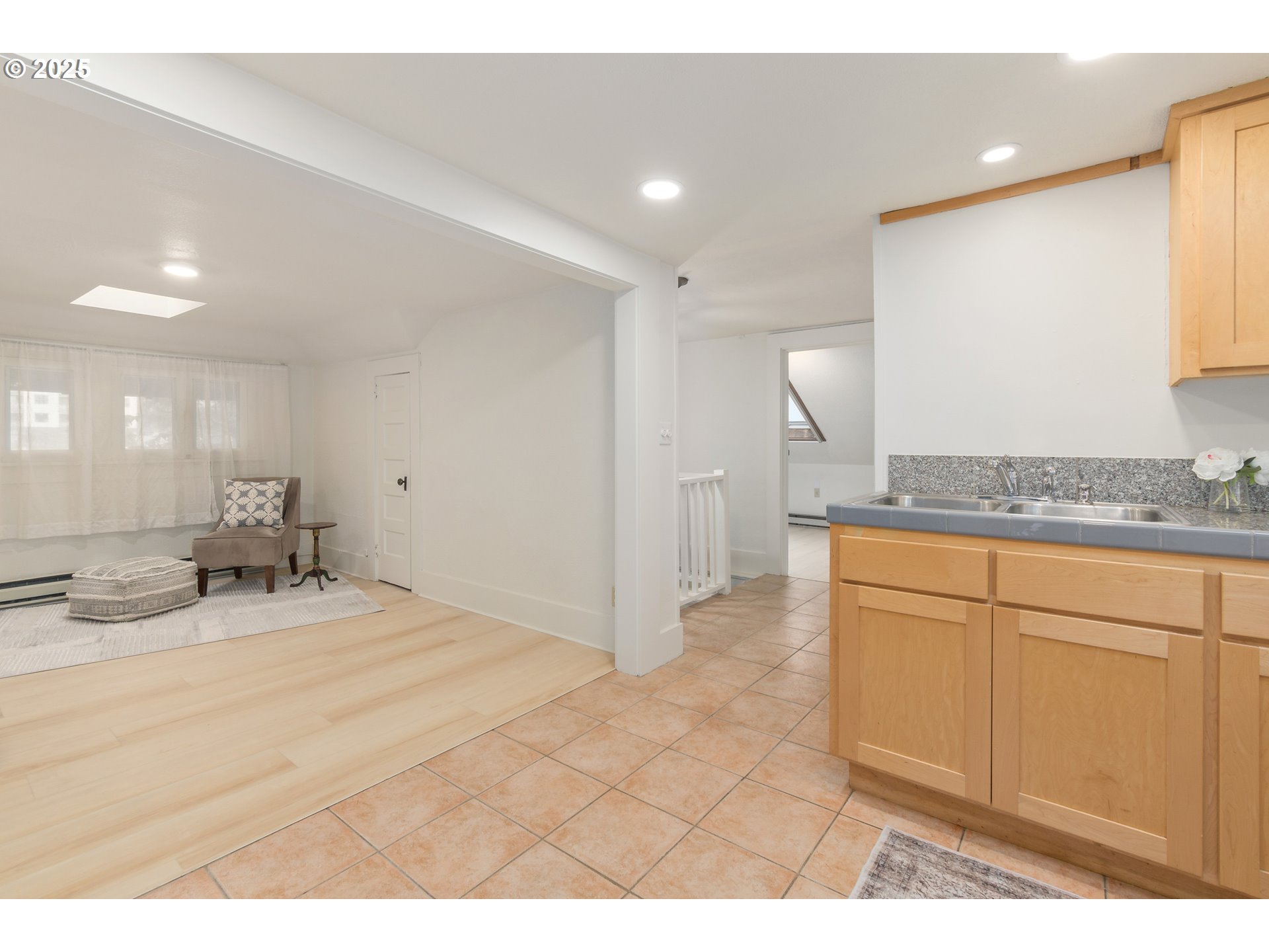 1492 Pearl St Property Photo 30