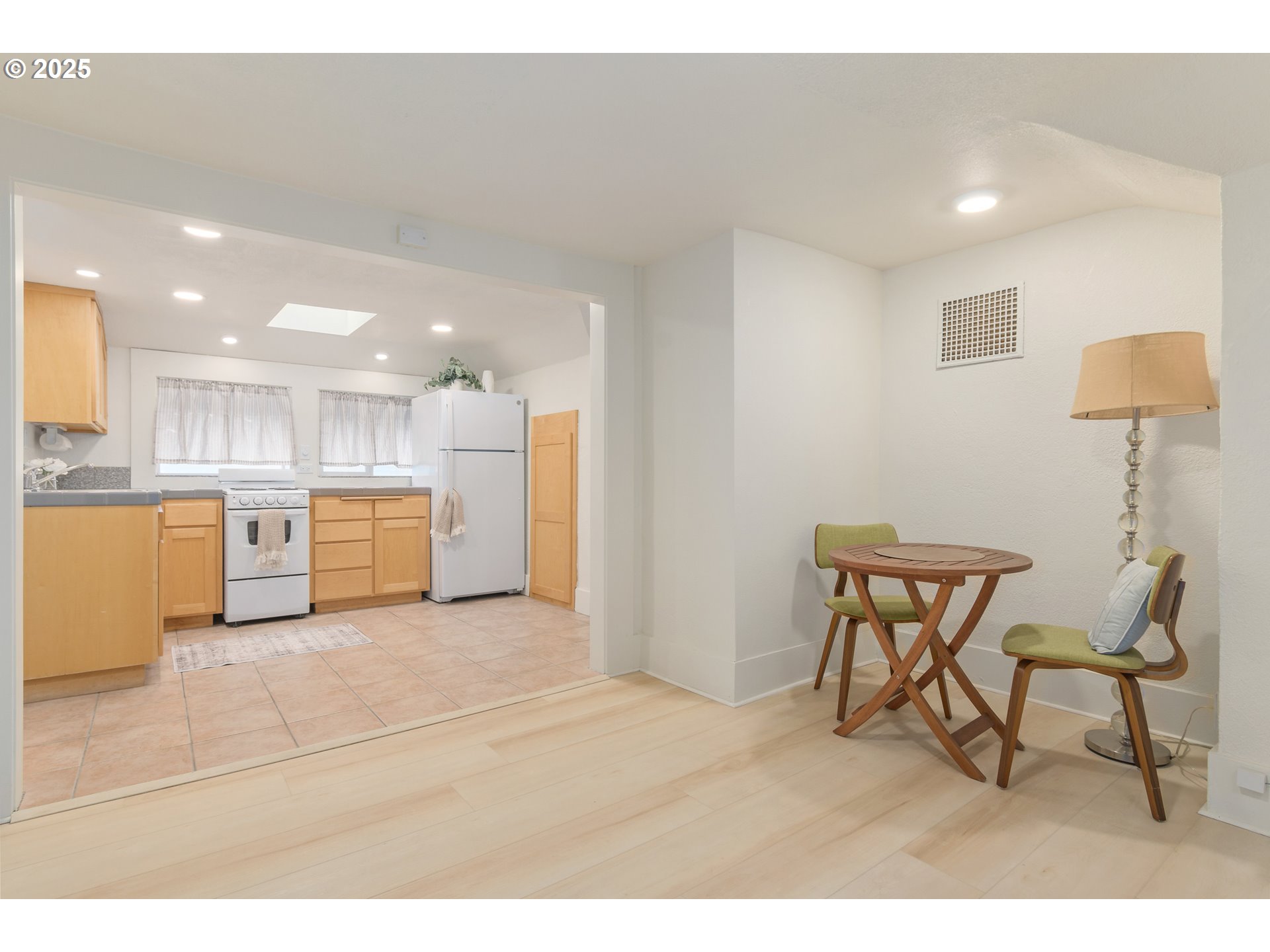 1492 Pearl St Property Photo 33