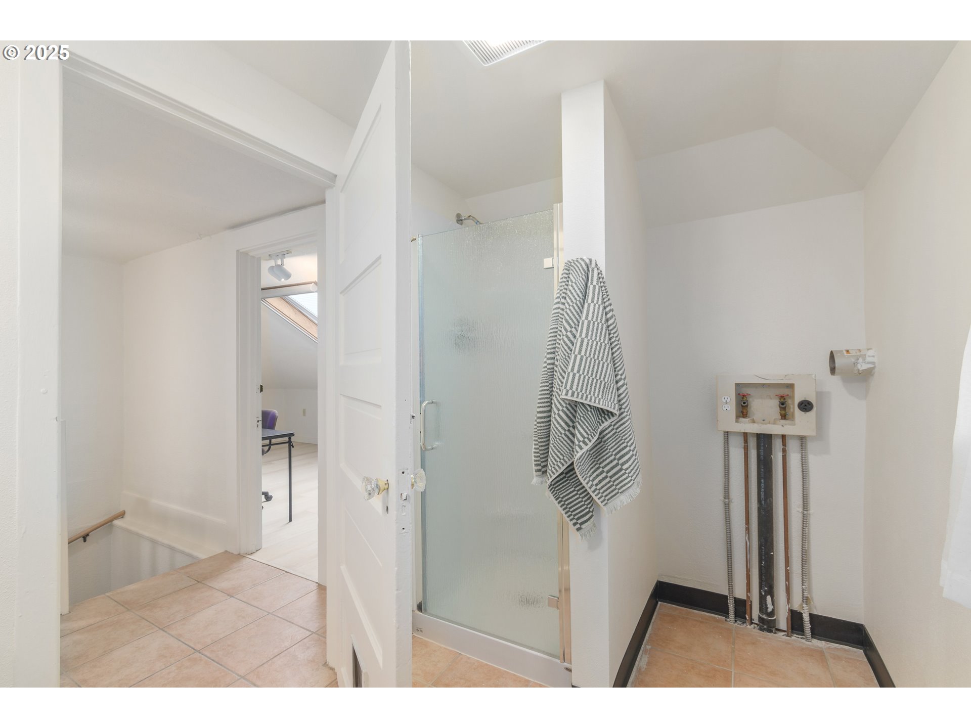 1492 Pearl St Property Photo 40
