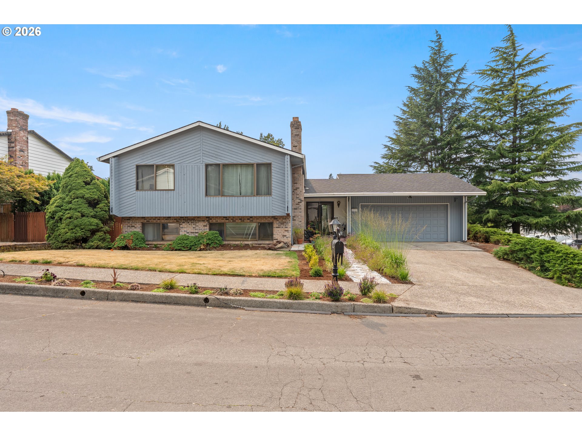1859 Sw Angeline Ave Property Photo 1