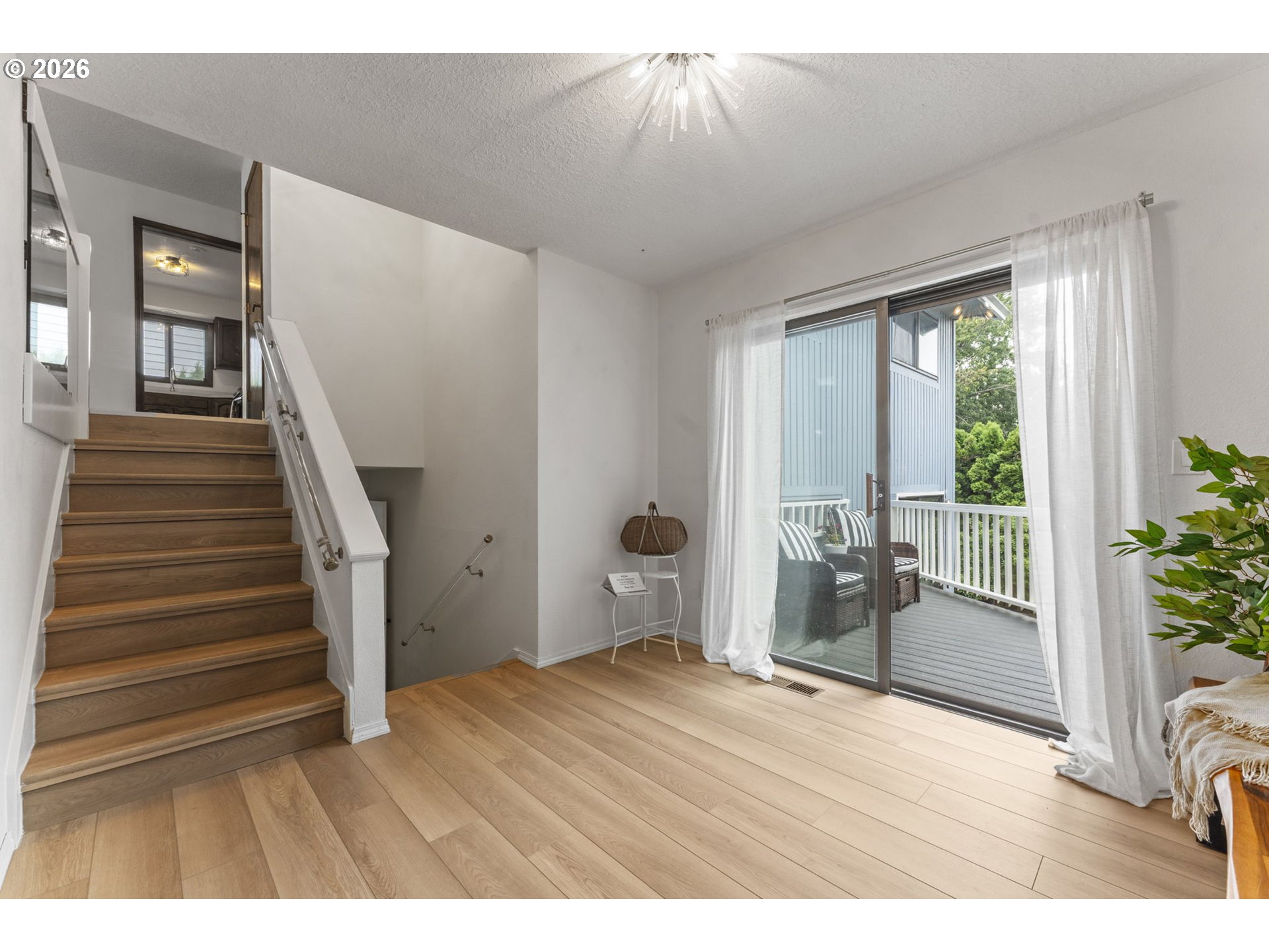 1859 Sw Angeline Ave Property Photo 4