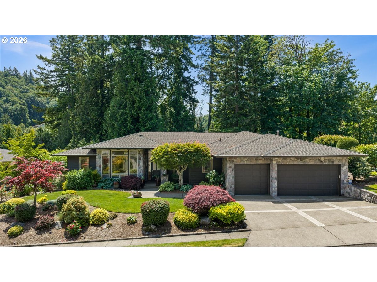 260 SE AVONDALE WAY Property Photo 1