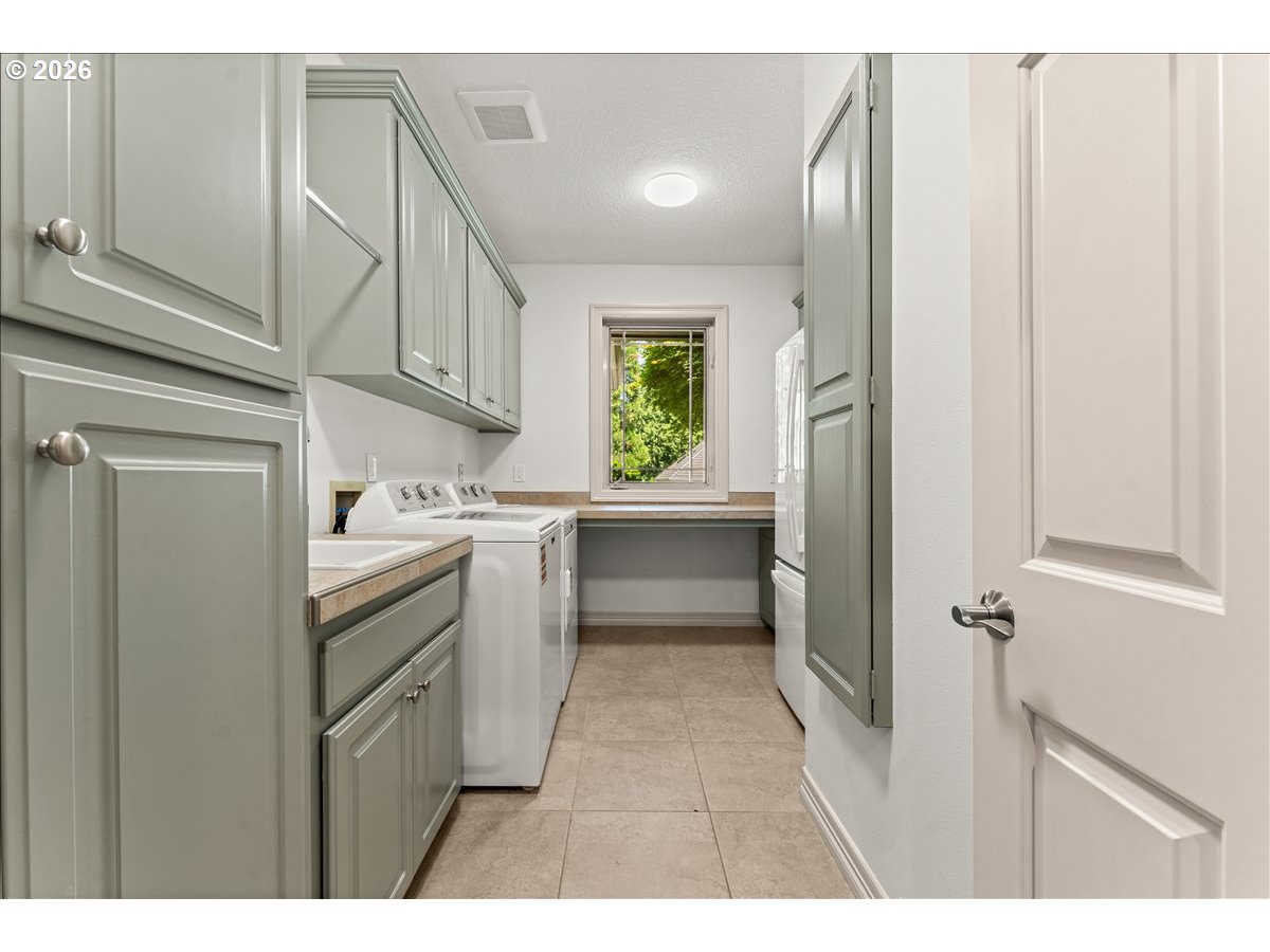 260 Se Avondale Way Property Photo 23