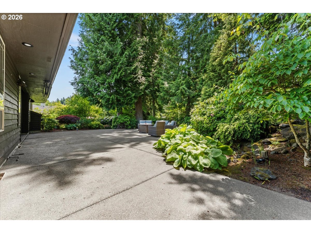 260 Se Avondale Way Property Photo 33