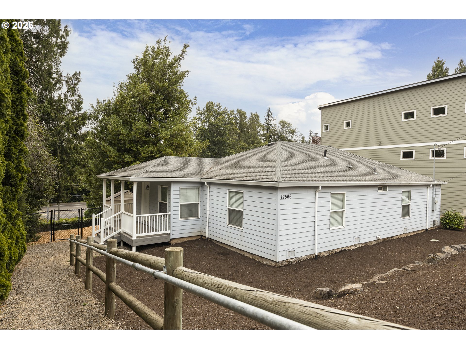 12566 SE 27TH AVE Property Photo 1