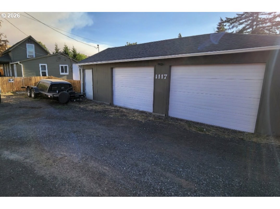 1117 Shearer St Property Photo 13
